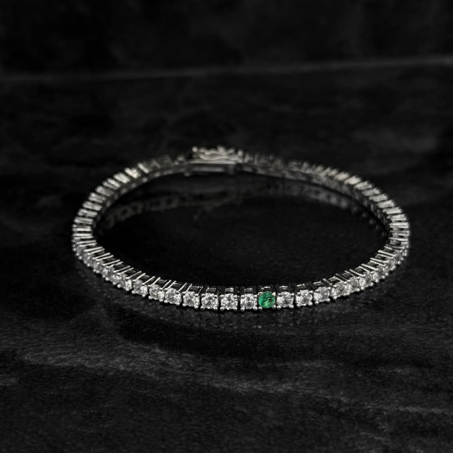 Pulsera Tenis 19cm x 3mm / Esmeralda Colombiana / Circones / Plata 925