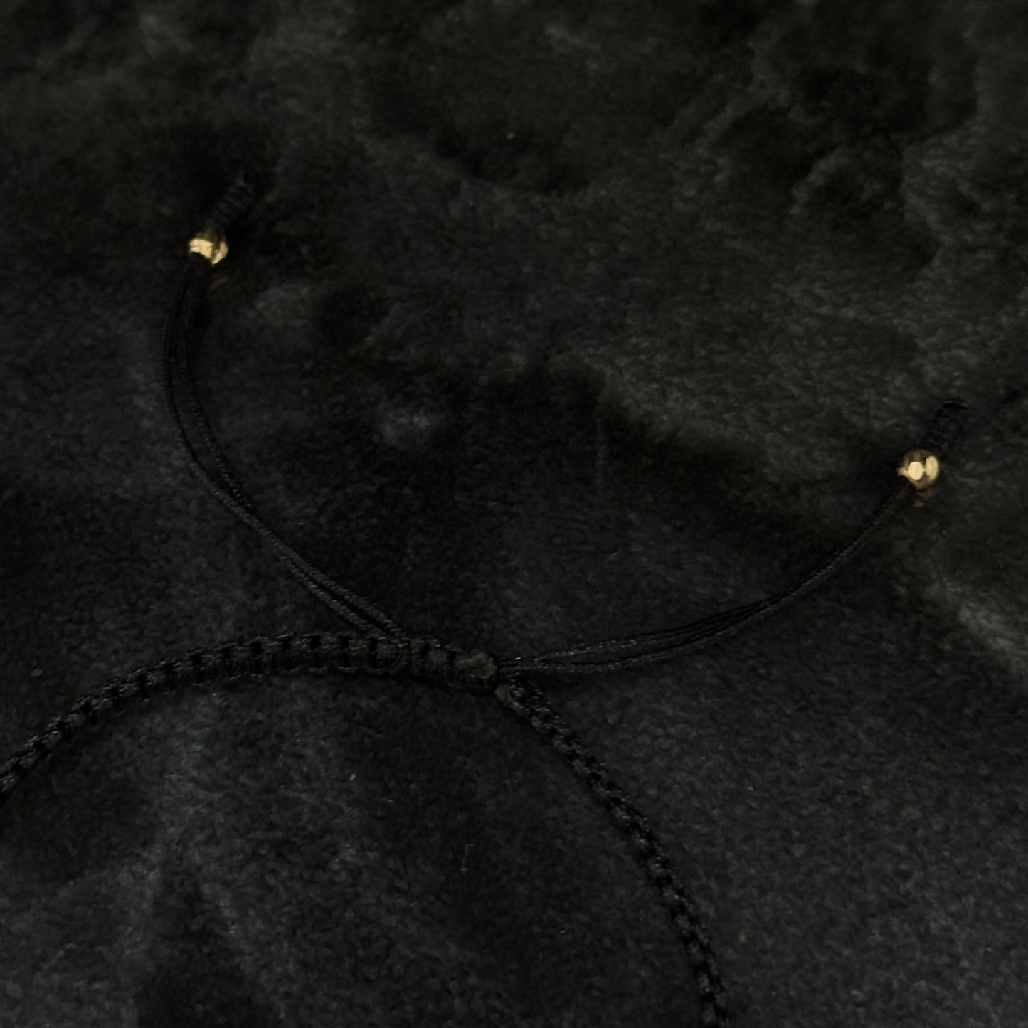 Pulsera Tejida de Lujo / Balines Oro 18K