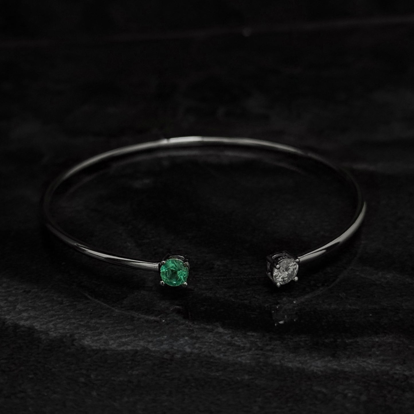 Brazalete Exclusivo / Esmeralda Colombiana / Moissanita / Plata 925