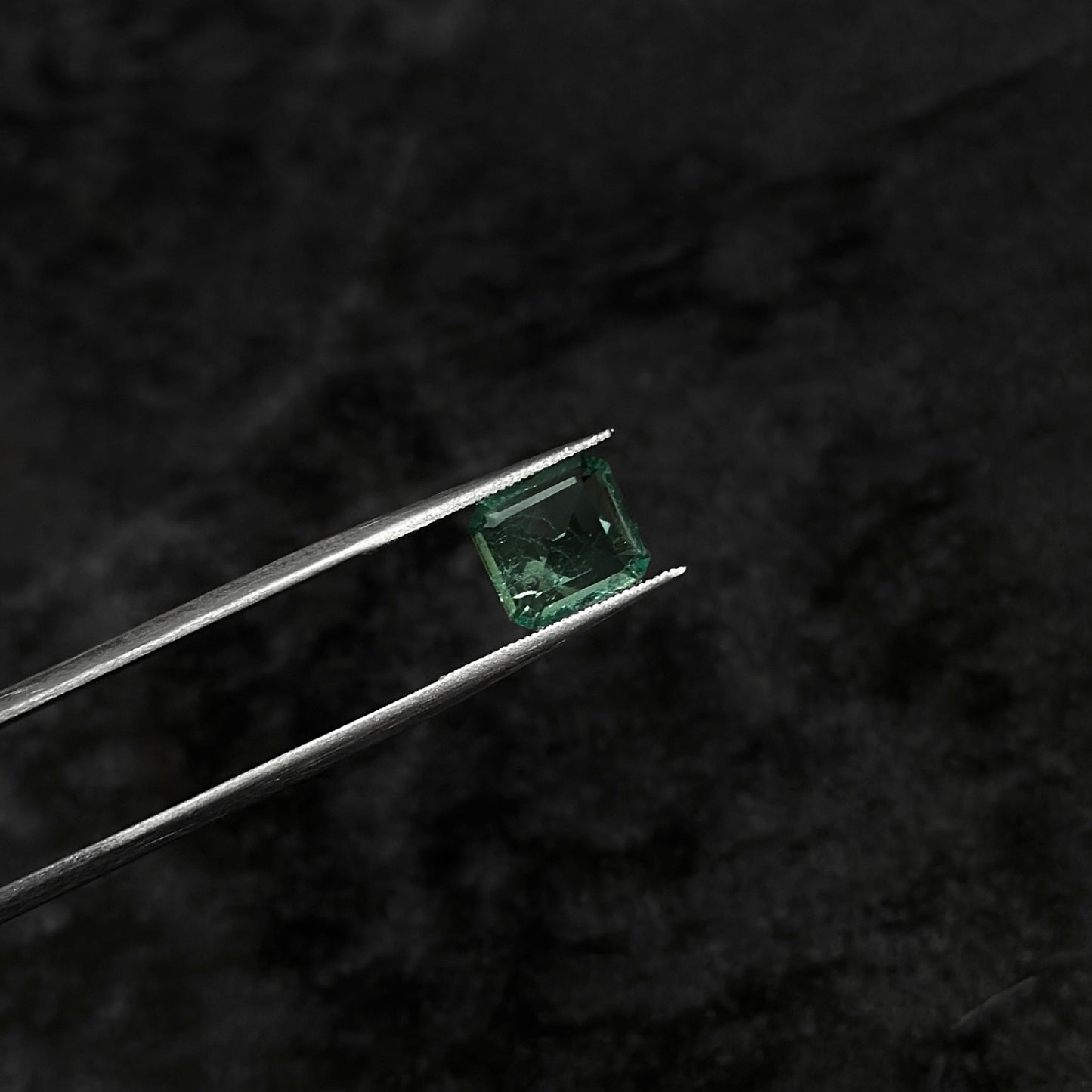 Esmeralda Certificada / 1,3ct / 6.6mm x 7.2mm x 4.1mm