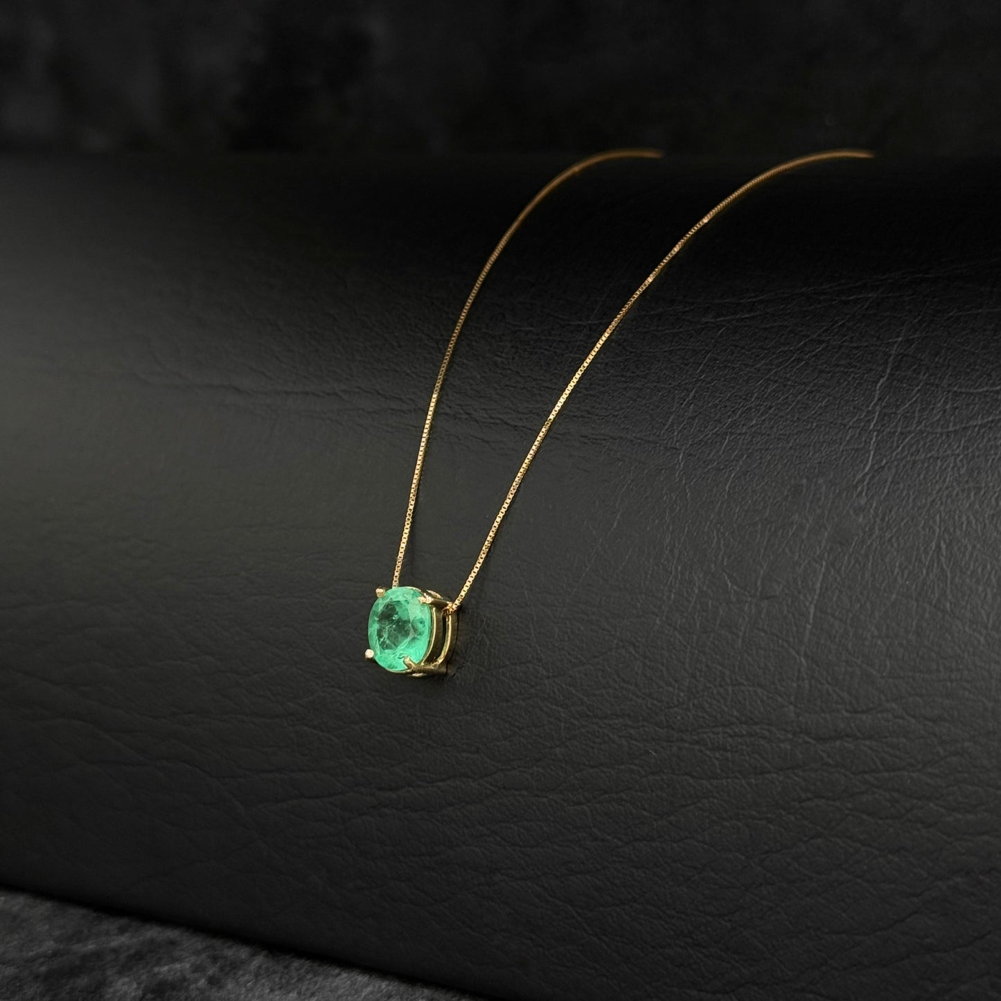 Cadena Veneciana Mini / Dije Esmeralda / Oro 18K