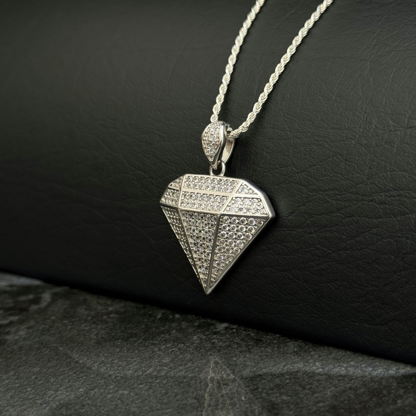 60cm Chain / Diamond Pendant / 925 Silver