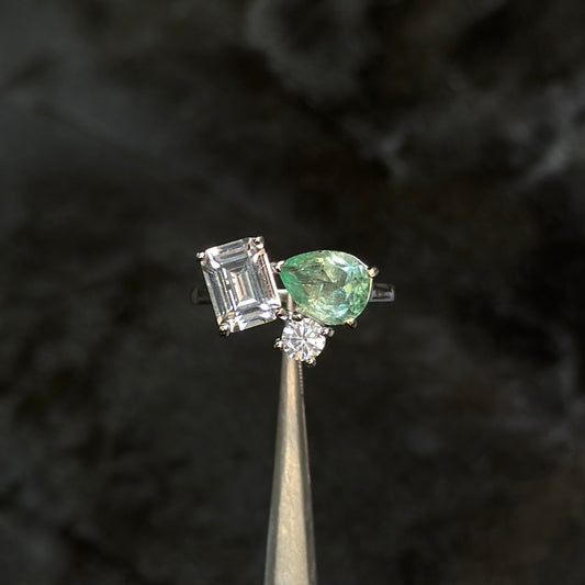 Luxury Ring #7 / Colombian Emerald / 925 Silver