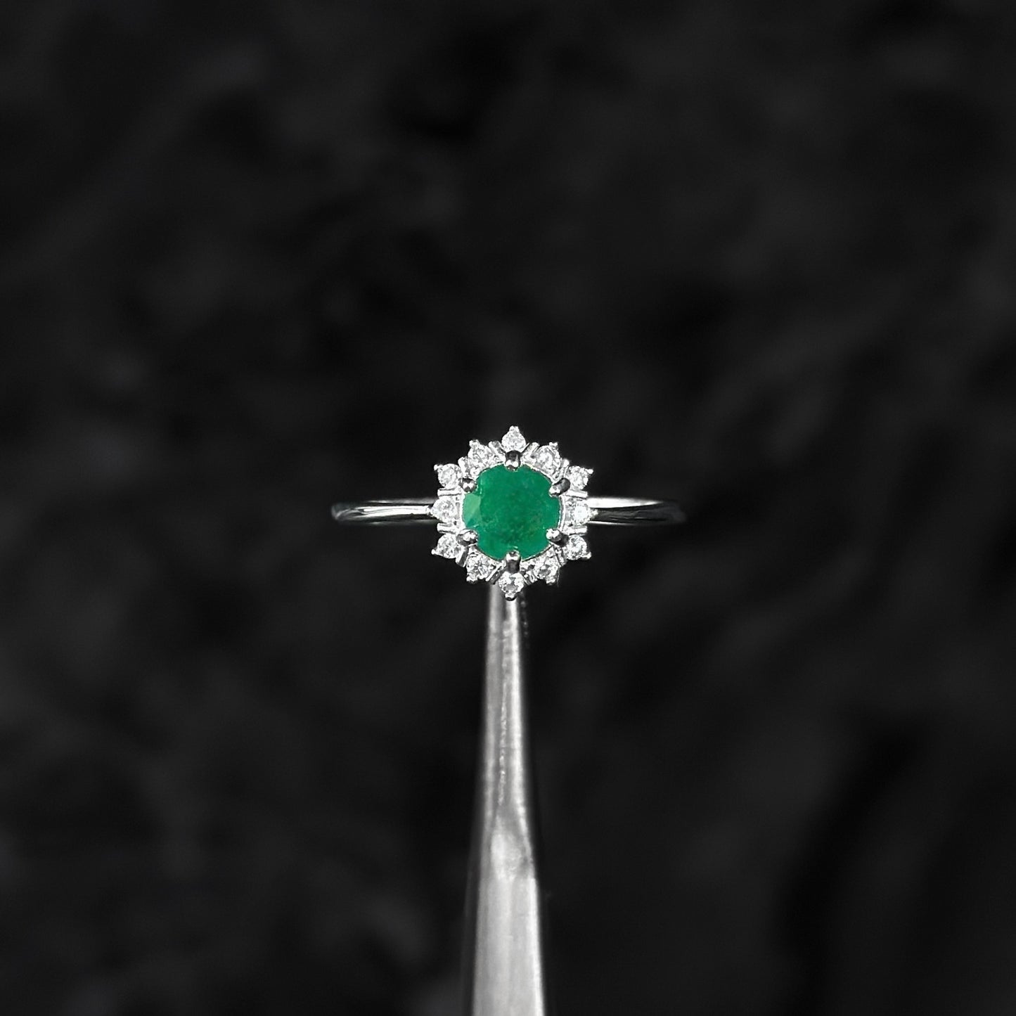 Anillo de Lujo #7 / Esmeralda Colombiana / Plata 925