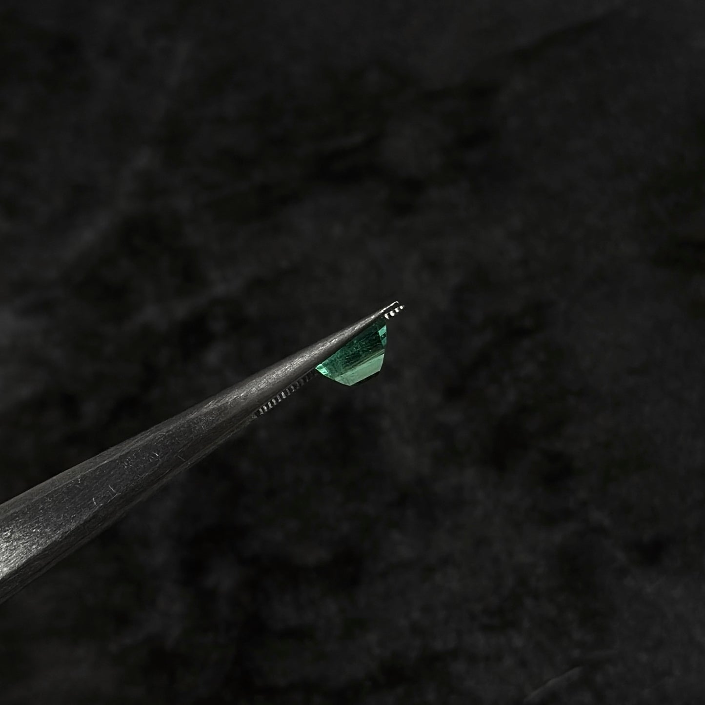 Esmeralda Certificada / 0,75ct / 6.1mm x 4.3mm x 3.8mm