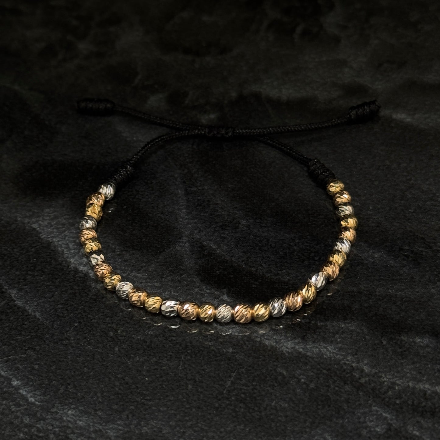 Pulsera Tejida de Lujo / Balines Oro 18K