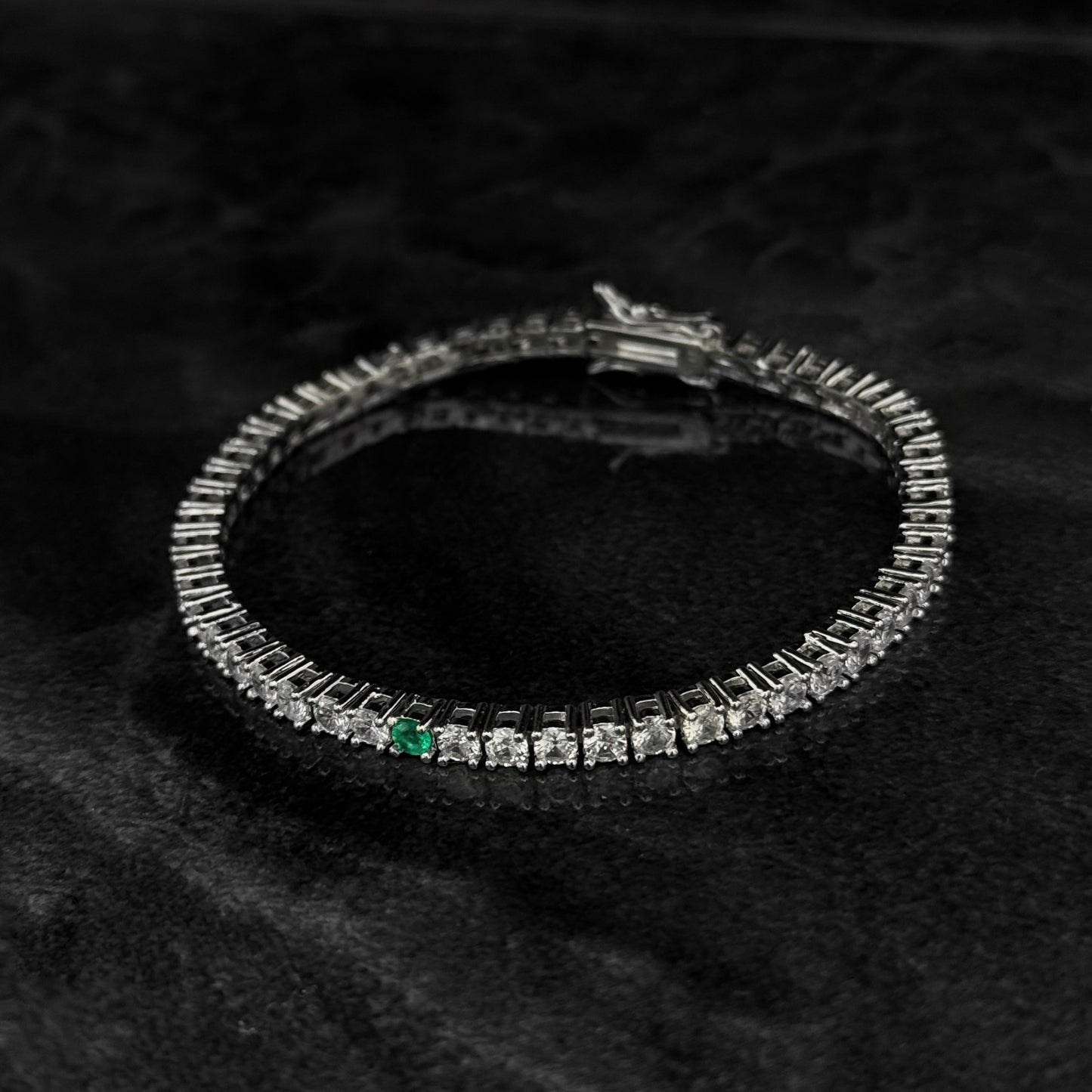 Pulsera Tenis 18cm x 3mm / Esmeralda Colombiana / Circones / Plata 925