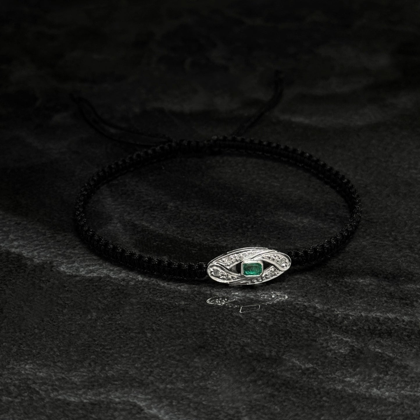 Pulsera Tejida Exclusiva / Esmeralda / Diamantes / Oro Blanco 14K