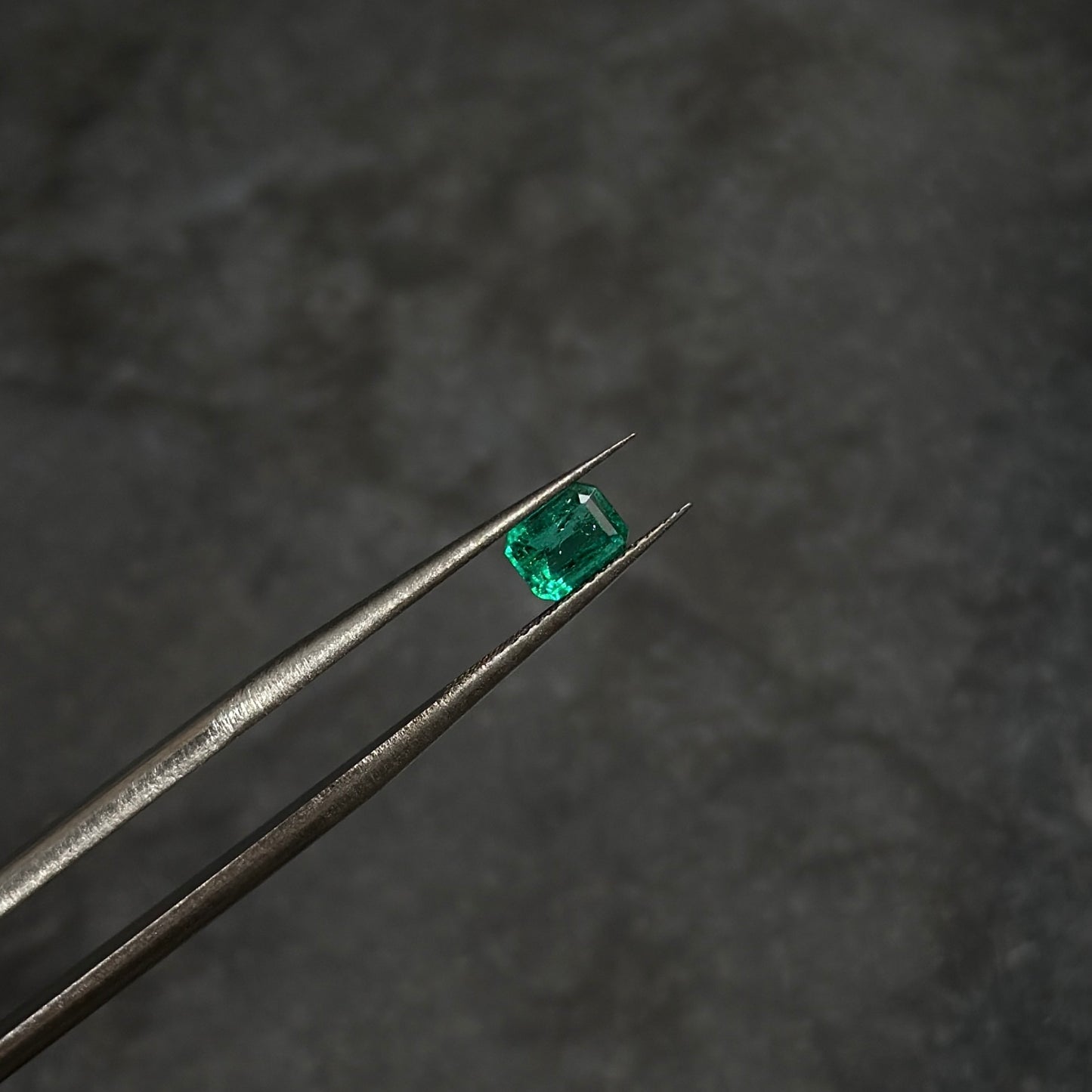 Esmeralda Colombiana / 0,58ct / 5.3mm x 3.9mm x 3.3mm