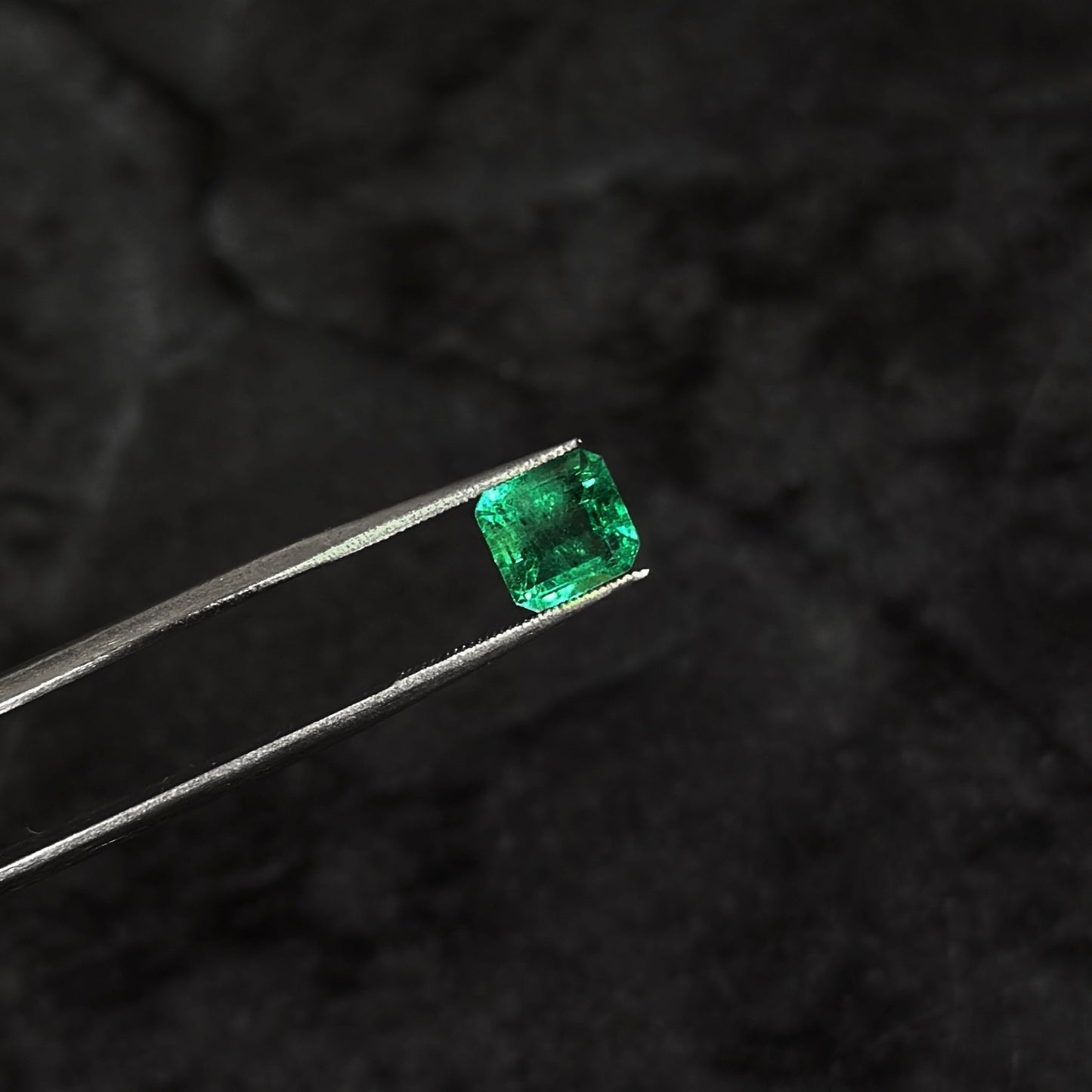 Esmeralda Certificada / 1,05ct / 6.4mm x 6.1mm x 3.9mm