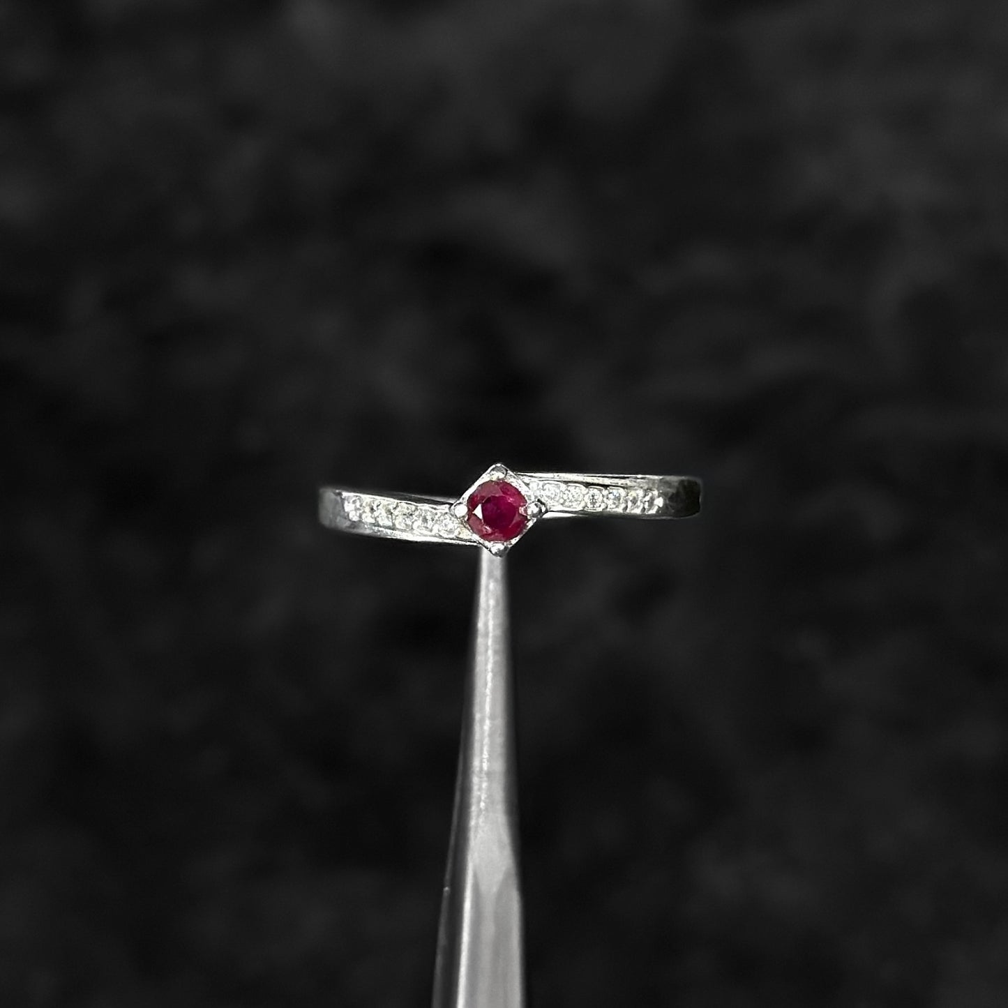 Anillo de Lujo #7 / Rubí Certificado / Plata 925