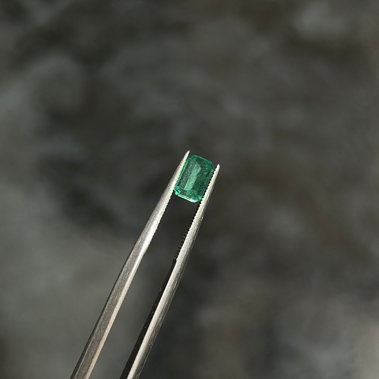 Esmeralda Colombiana / 0,46ct / 3.8mm x 5.4mm
