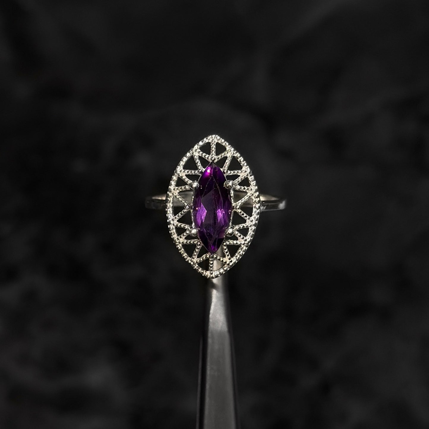 Anillo de Lujo #6.5 / Amatista Natural / Plata 925