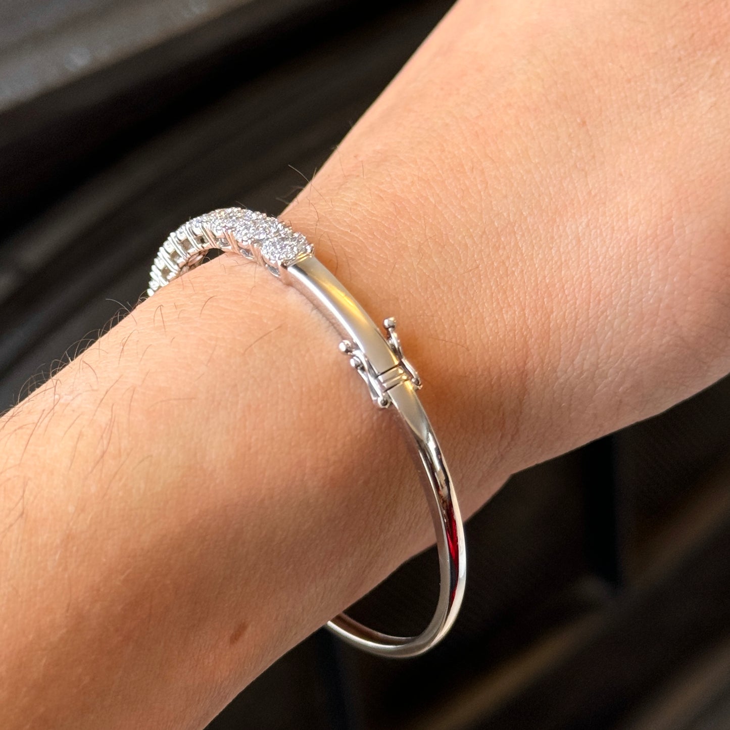Luxury Bracelet / White Gold / Diamonds
