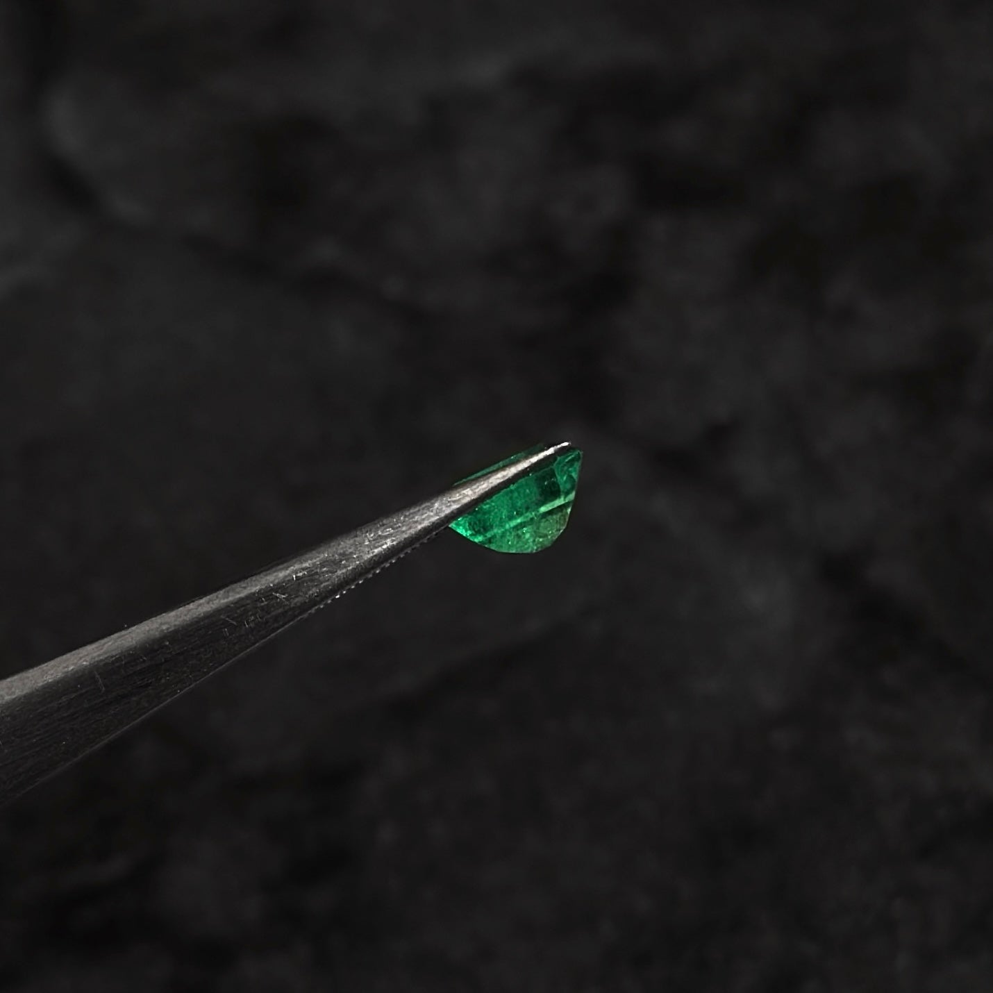 Esmeralda Certificada / 1,05ct / 6.4mm x 6.1mm x 3.9mm