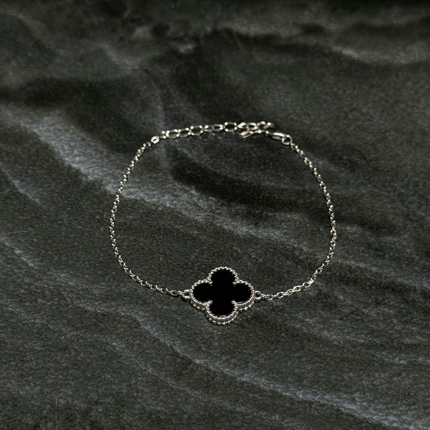 Lucky Clover Bracelet / Solo Black / 925 Silver