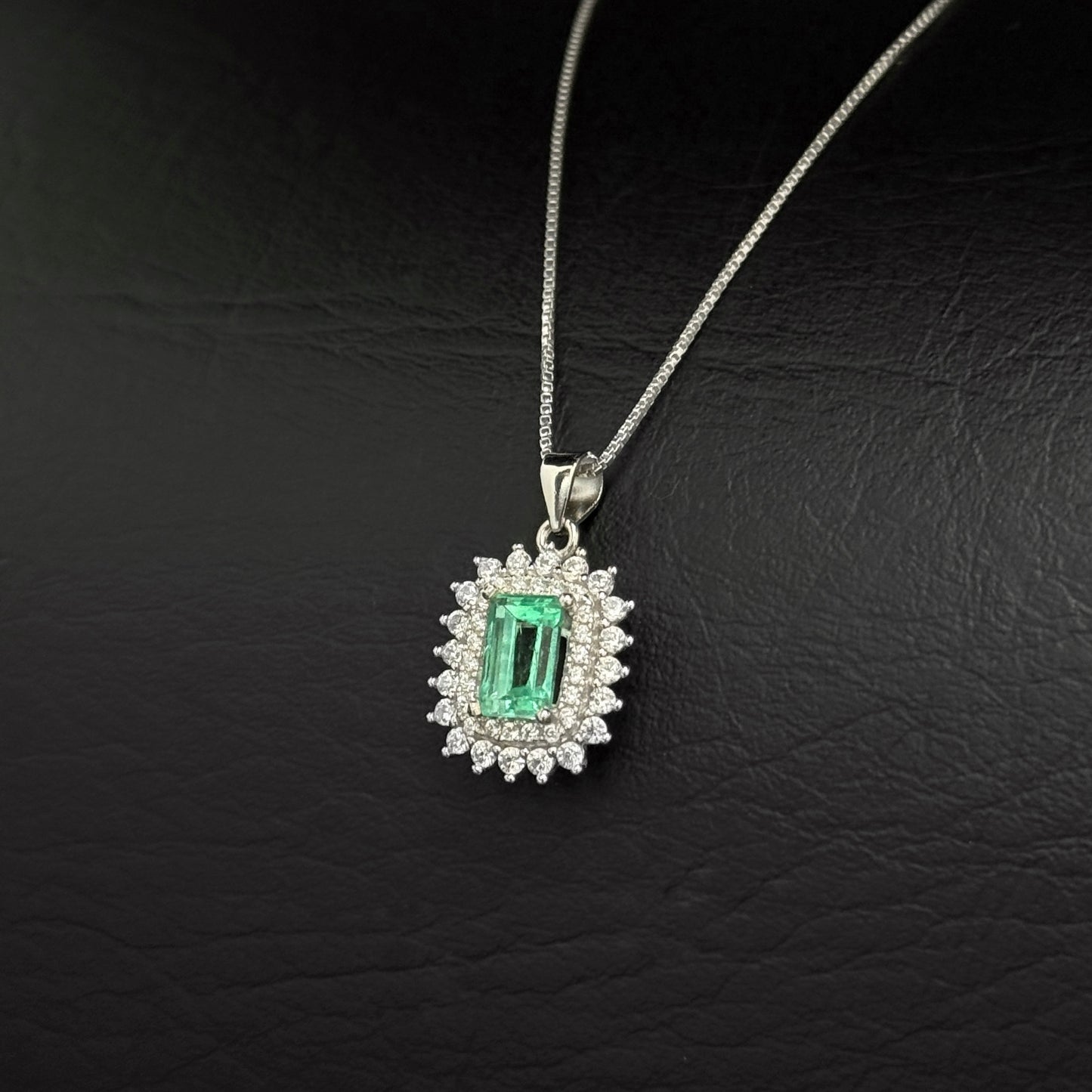Cadena Veneciana / Dije Esmeralda / Plata 925