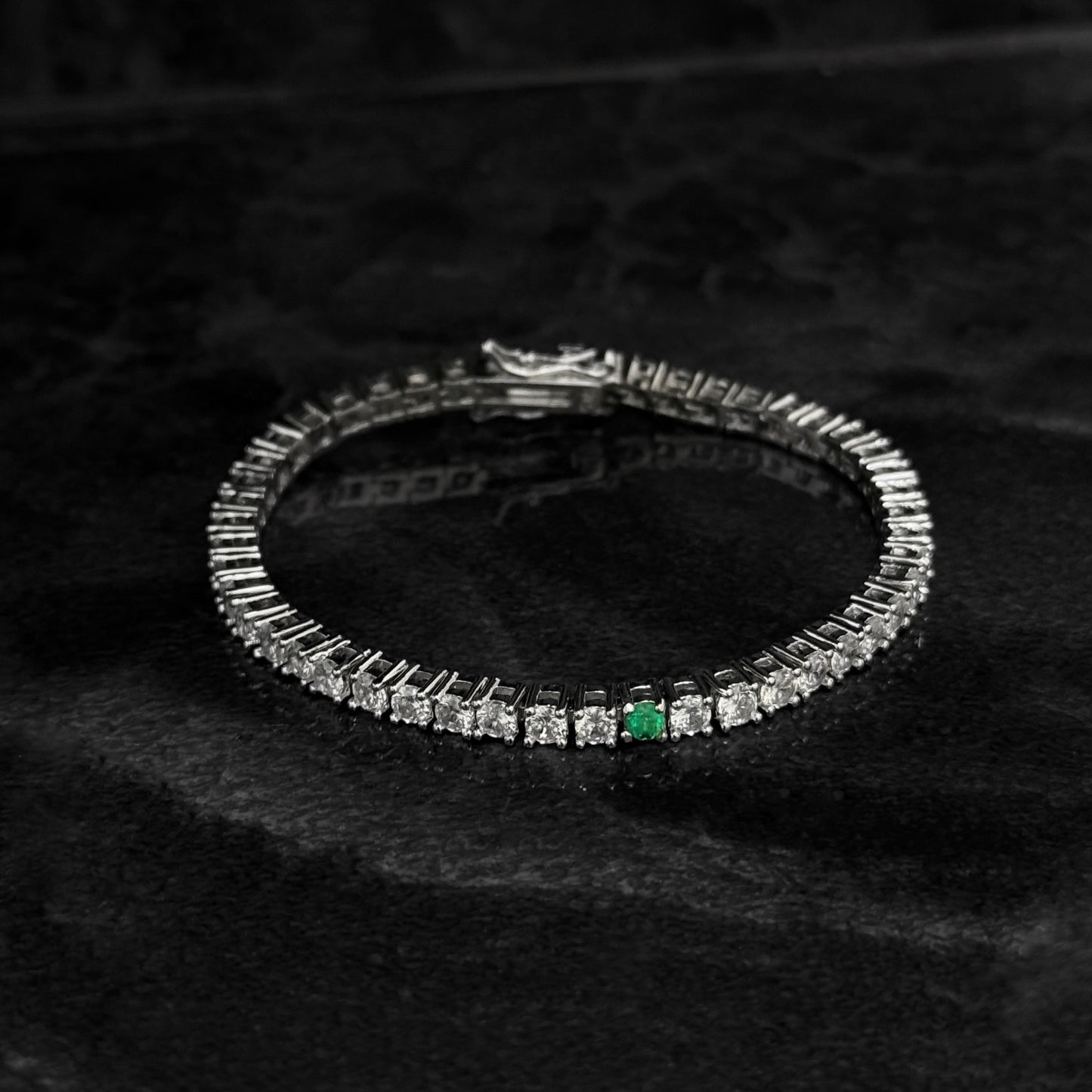 Pulsera Tenis 16cm x 3mm / Esmeralda Colombiana / Circones / Plata 925