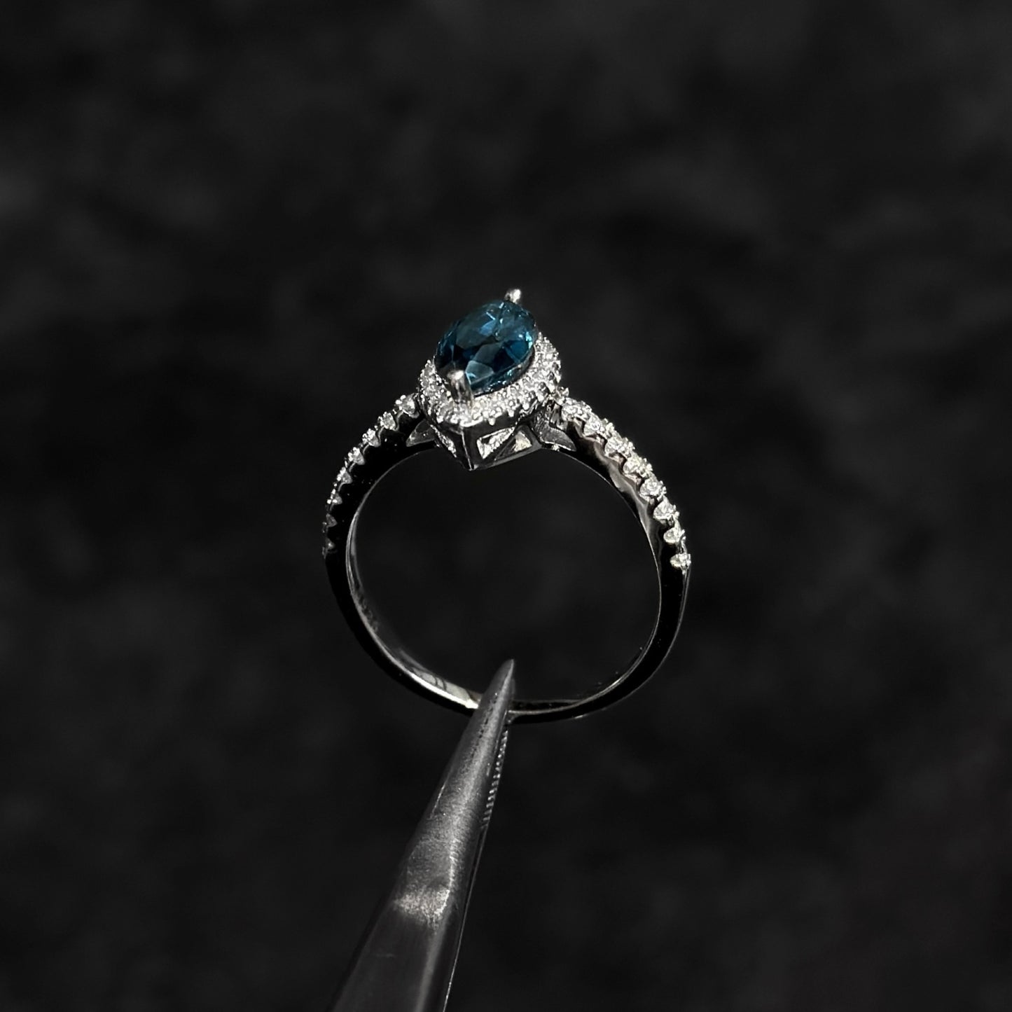 Anillo de Lujo #6 / Topacio Natural / Plata 925