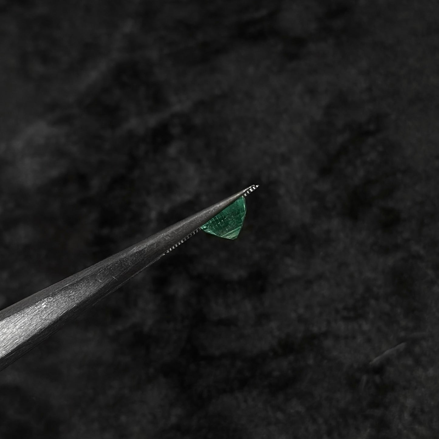 Esmeralda Certificada / 1ct / 6mm x 5.2mm x 4.3mm