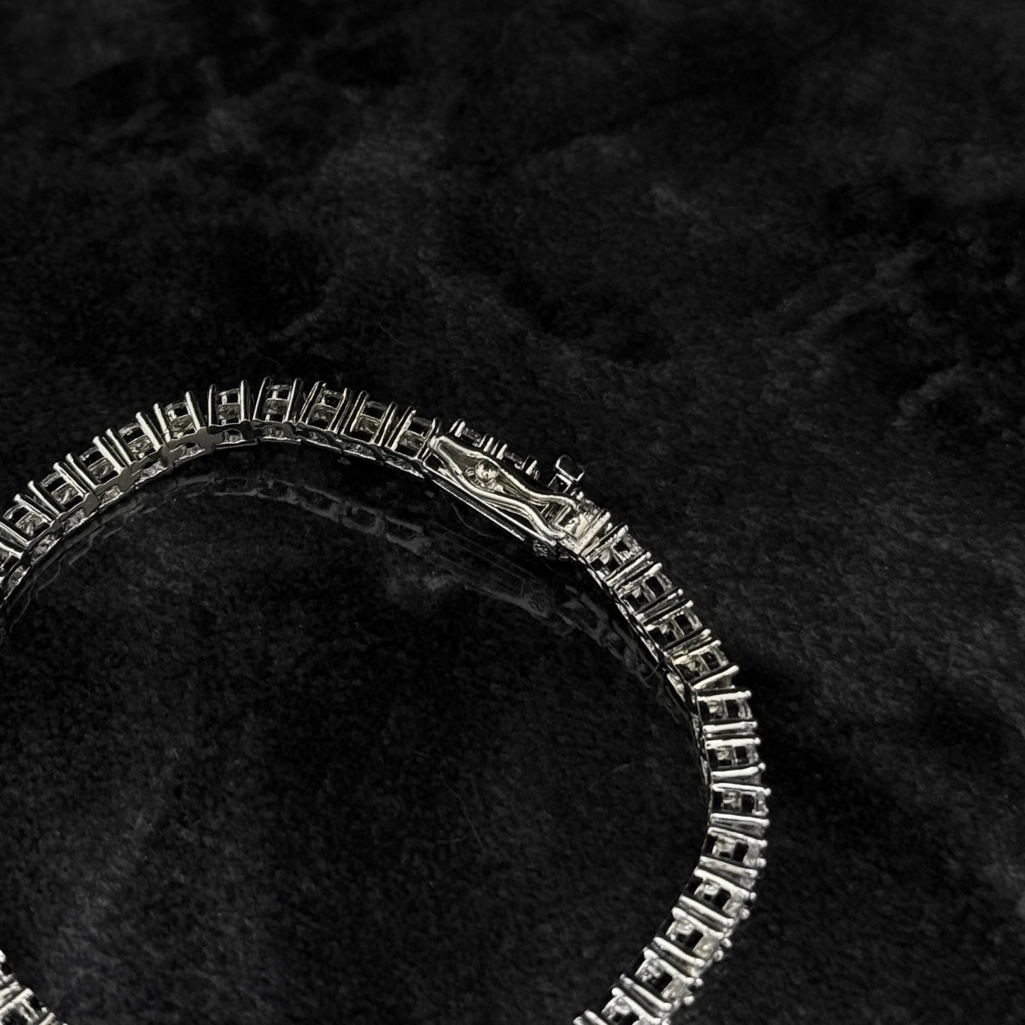 Pulsera Tenis 16cm x 3mm / Esmeralda Colombiana / Circones / Plata 925
