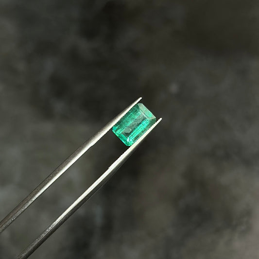Colombian Emerald / 0.91ct / 7.5mm x 4.9mm