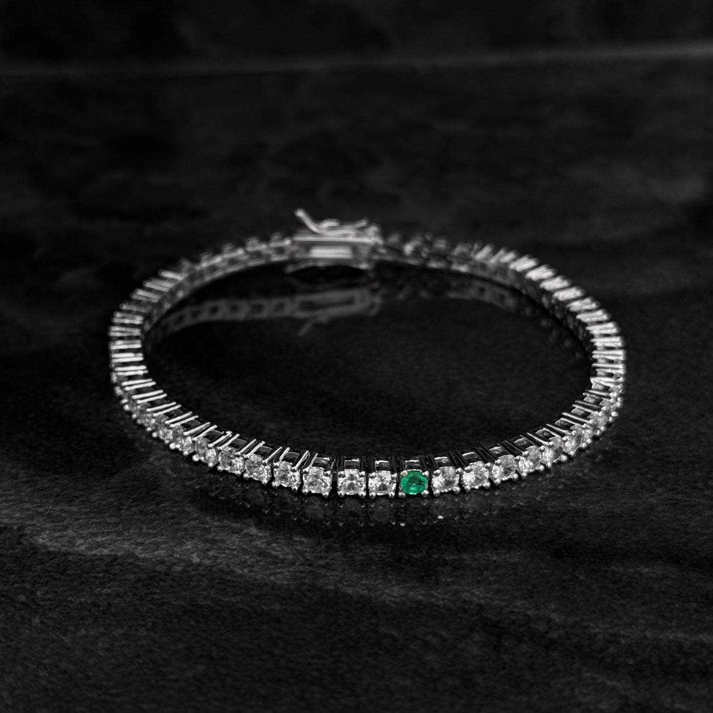 Pulsera Tenis 18cm x 3mm / Esmeralda Colombiana / Circones / Plata 925