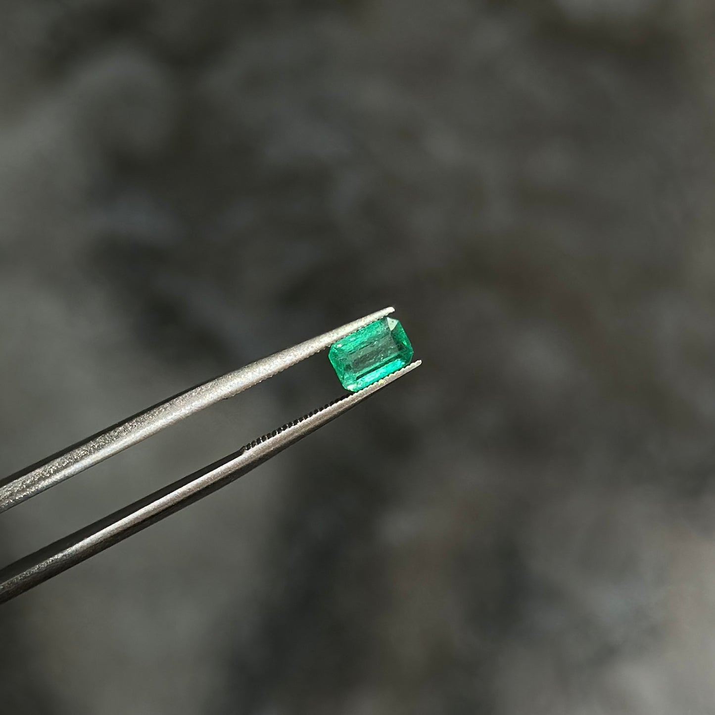 Esmeralda Colombiana / 0,46ct / 3.8mm x 5.4mm