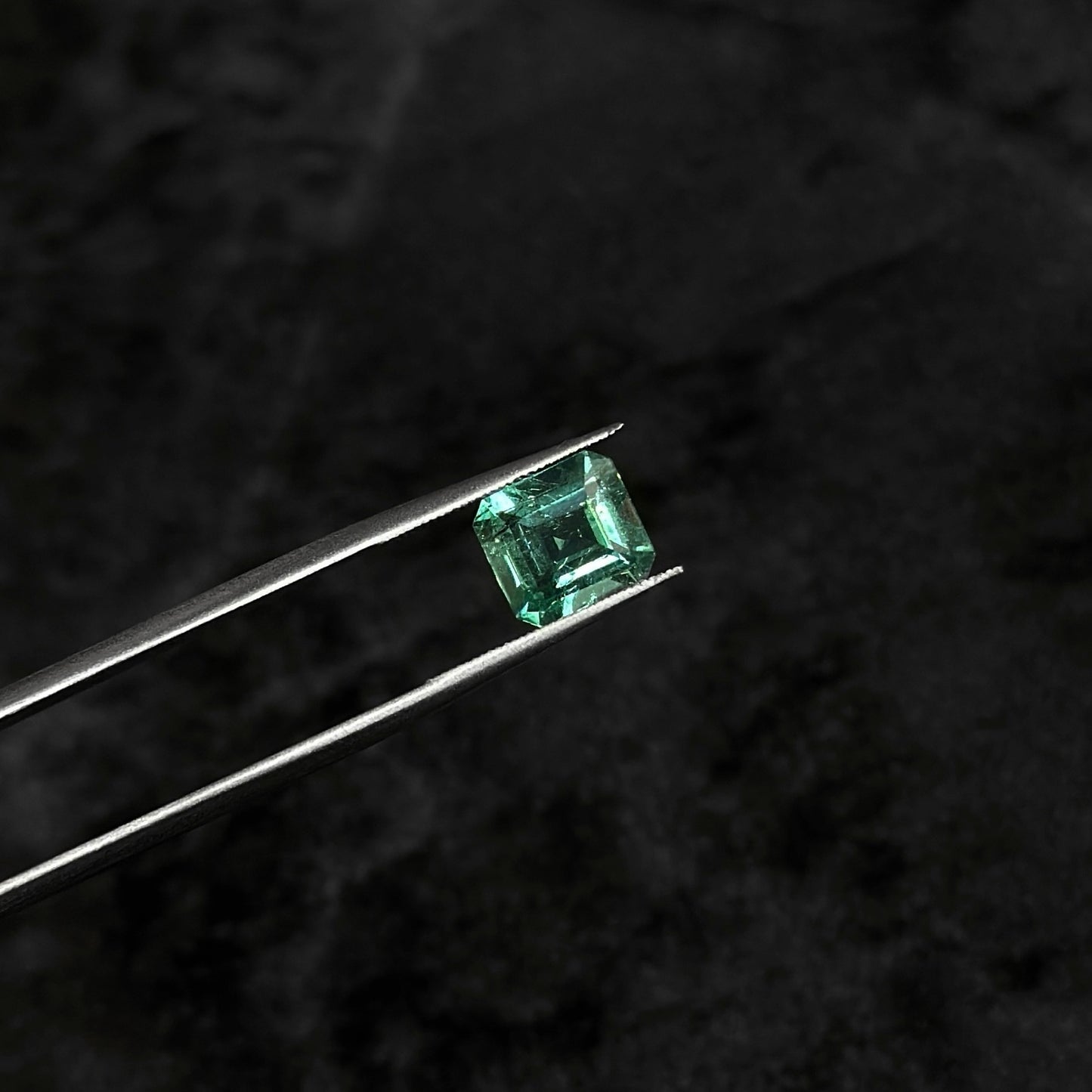 Esmeralda Certificada / 1,3ct / 6.6mm x 7.2mm x 4.1mm