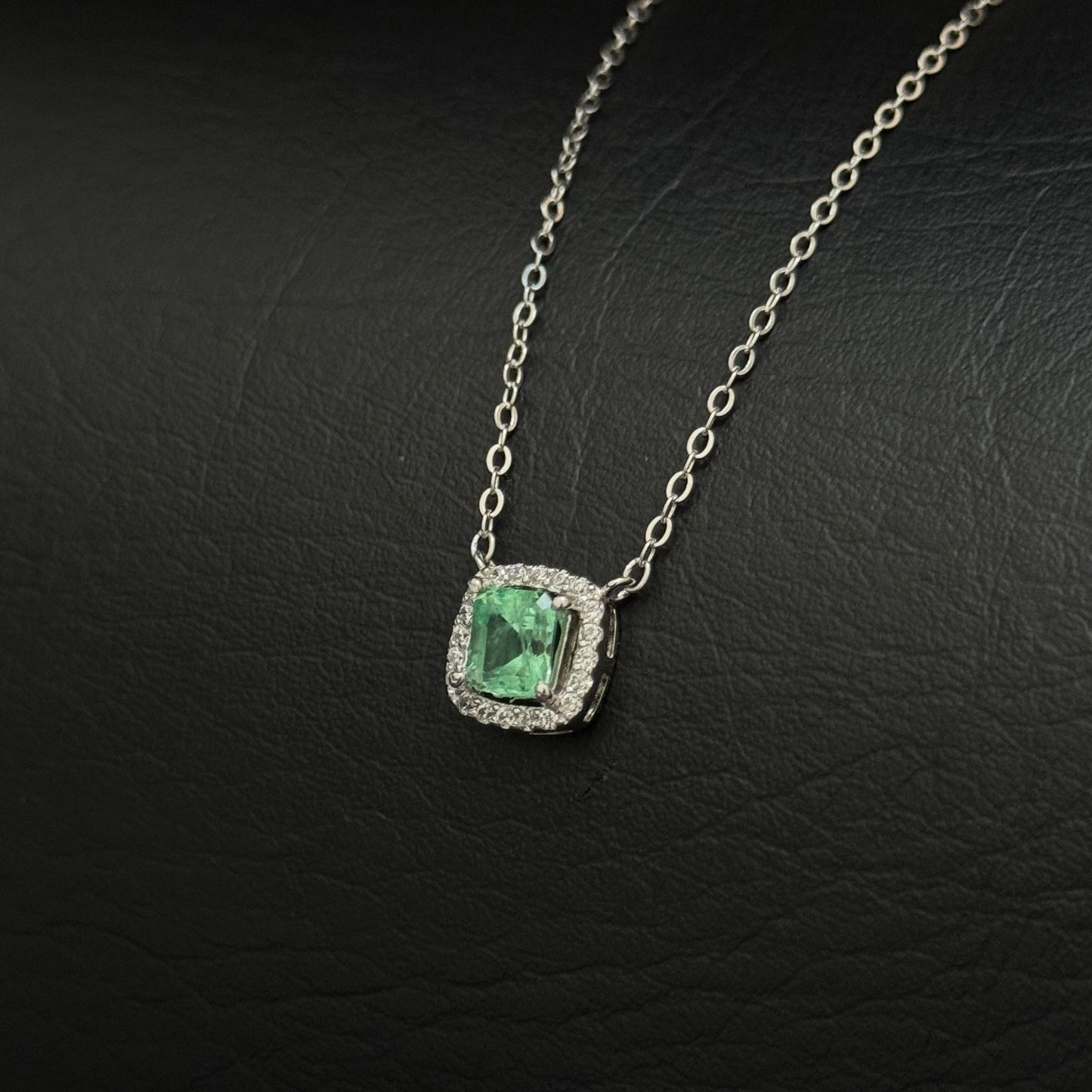 Cadena Ajustable / Dije Esmeralda / Plata 925