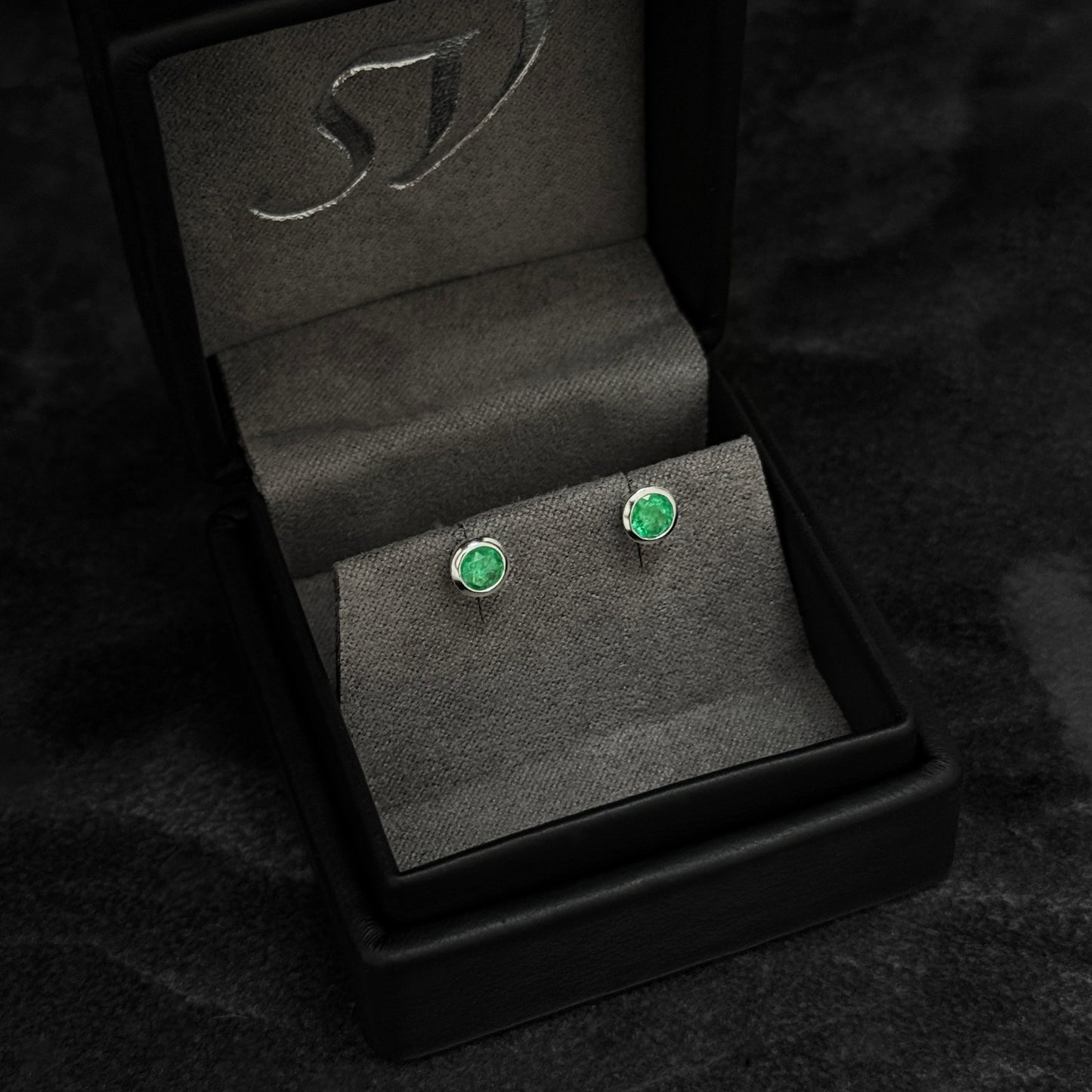 Topos de Lujo 5.4mm / Esmeraldas Colombianas / Plata 925