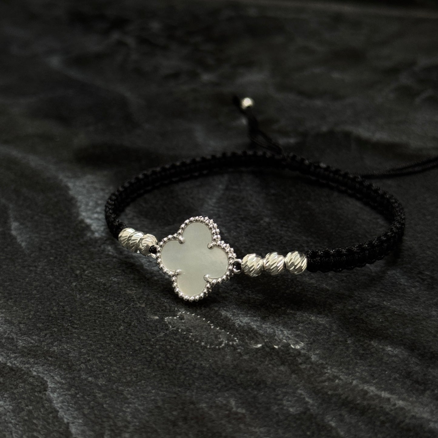 Lucky Clover Bracelet / White / 925 Silver