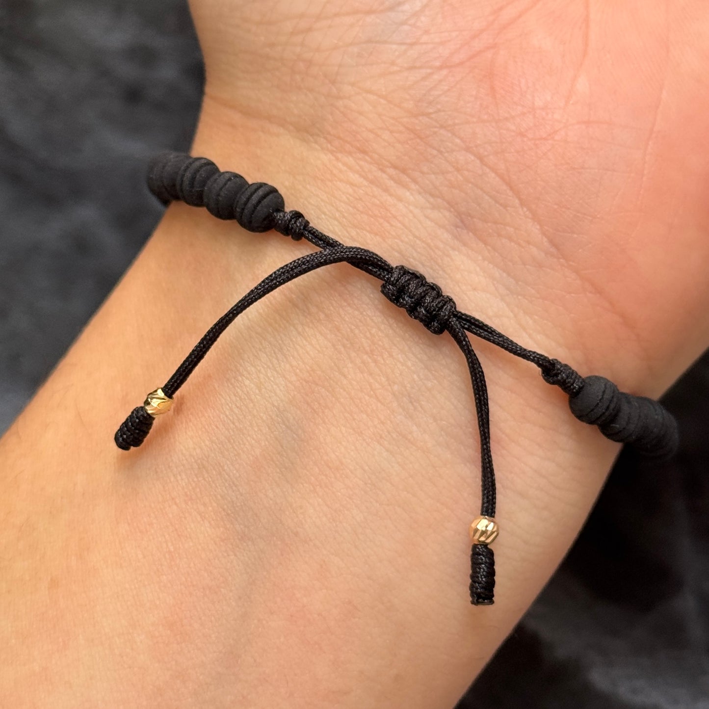 Pulsera Tejida / Balines Oro 18K