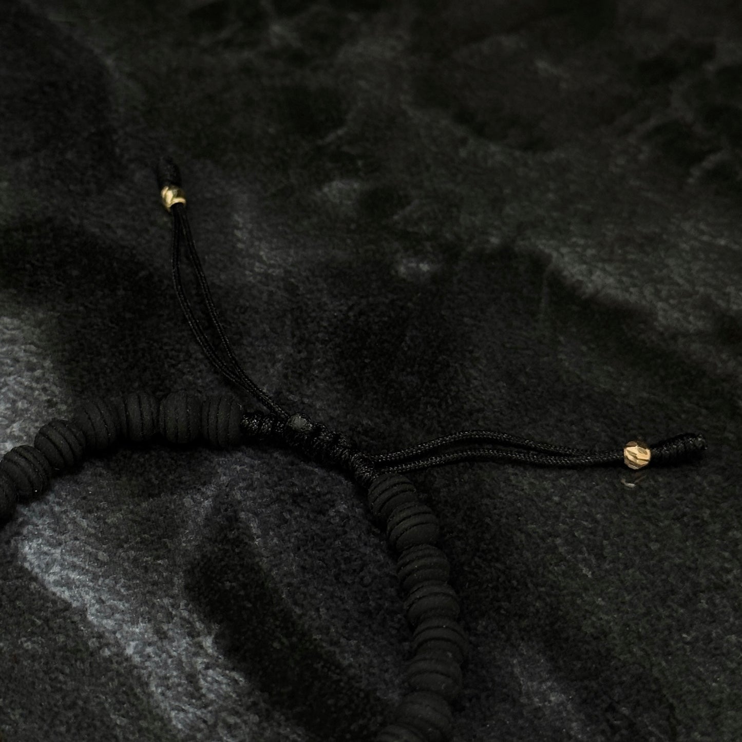 Pulsera Tejida / Balines Oro 18K