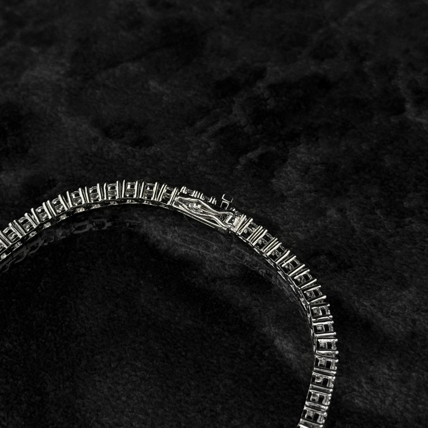 Pulsera Tenis 19cm x 3mm / Esmeralda Colombiana / Circones / Plata 925