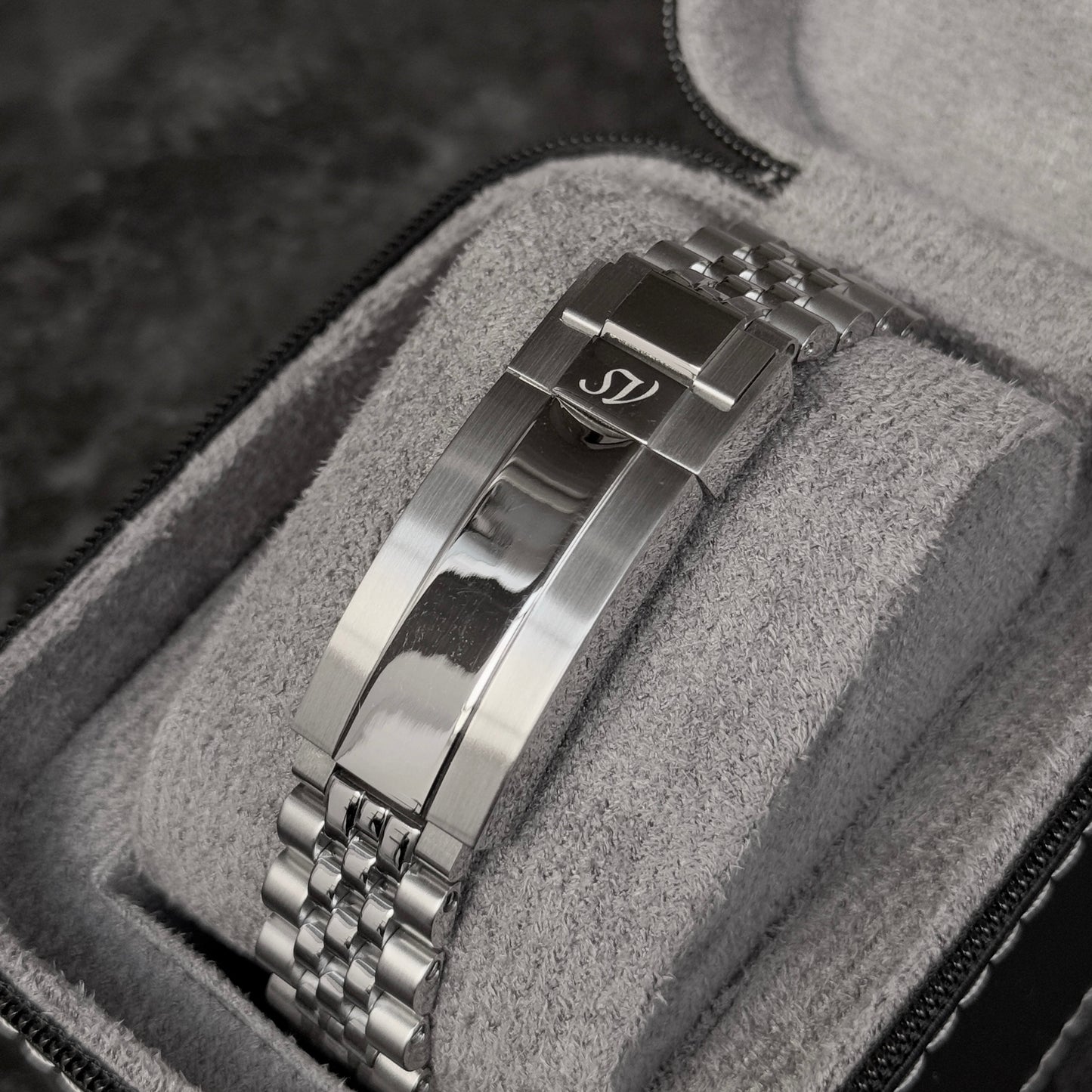 Servet Jewelry Watch - 39mm