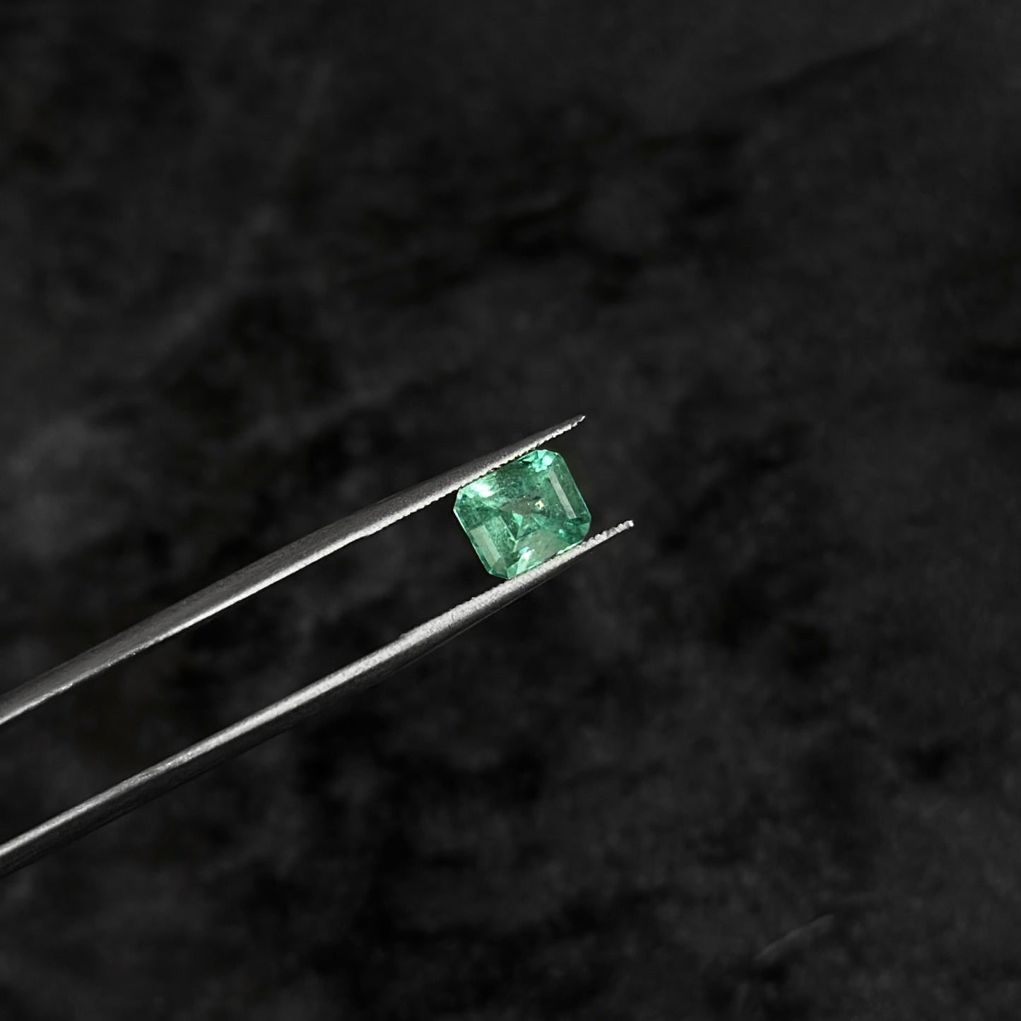 Esmeralda Certificada / 1ct / 6mm x 5.2mm x 4.3mm