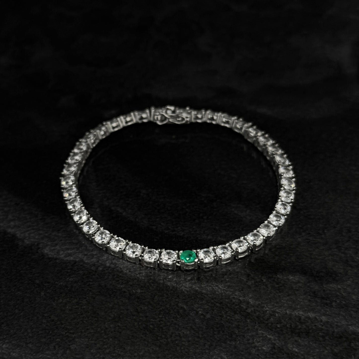 Pulsera Tenis 18.5cm x 4mm / Esmeralda Colombiana / Circones / Plata 925