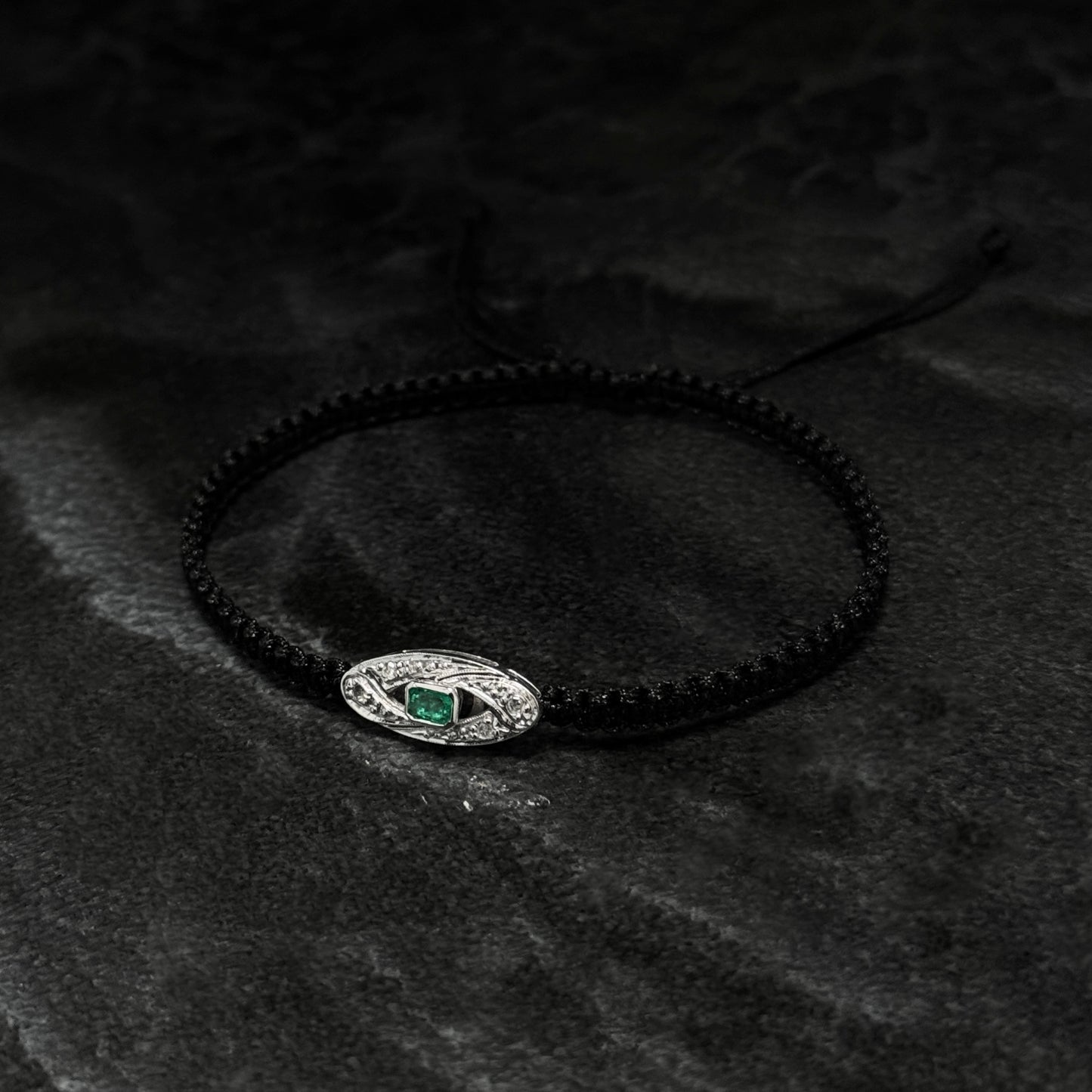 Pulsera Tejida Exclusiva / Esmeralda / Diamantes / Oro Blanco 14K