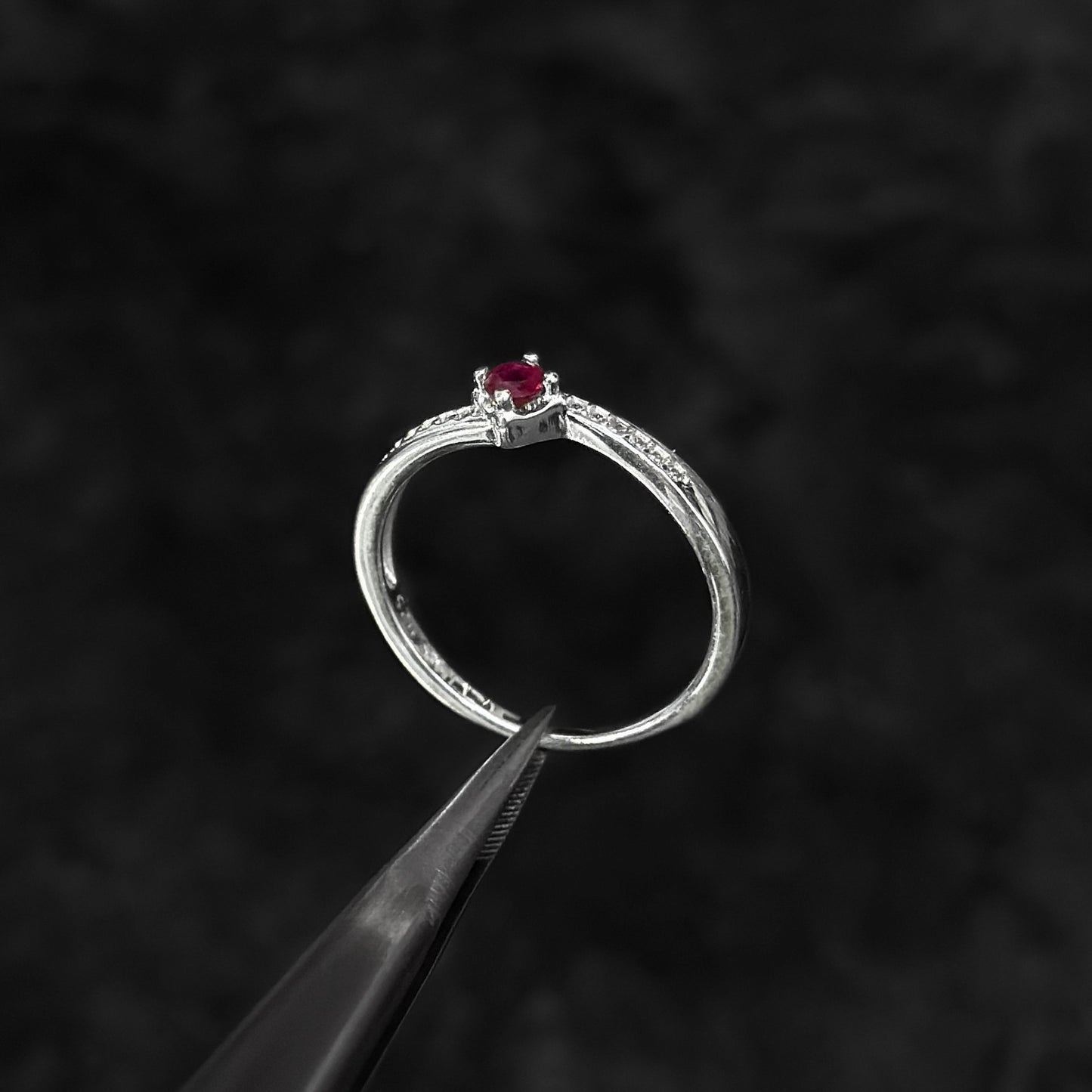 Anillo de Lujo #7 / Rubí Certificado / Plata 925