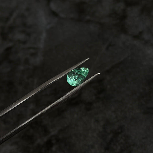 Colombian Emerald / 1.08ct / 7.96mm × 5.47mm x 4.78 mm