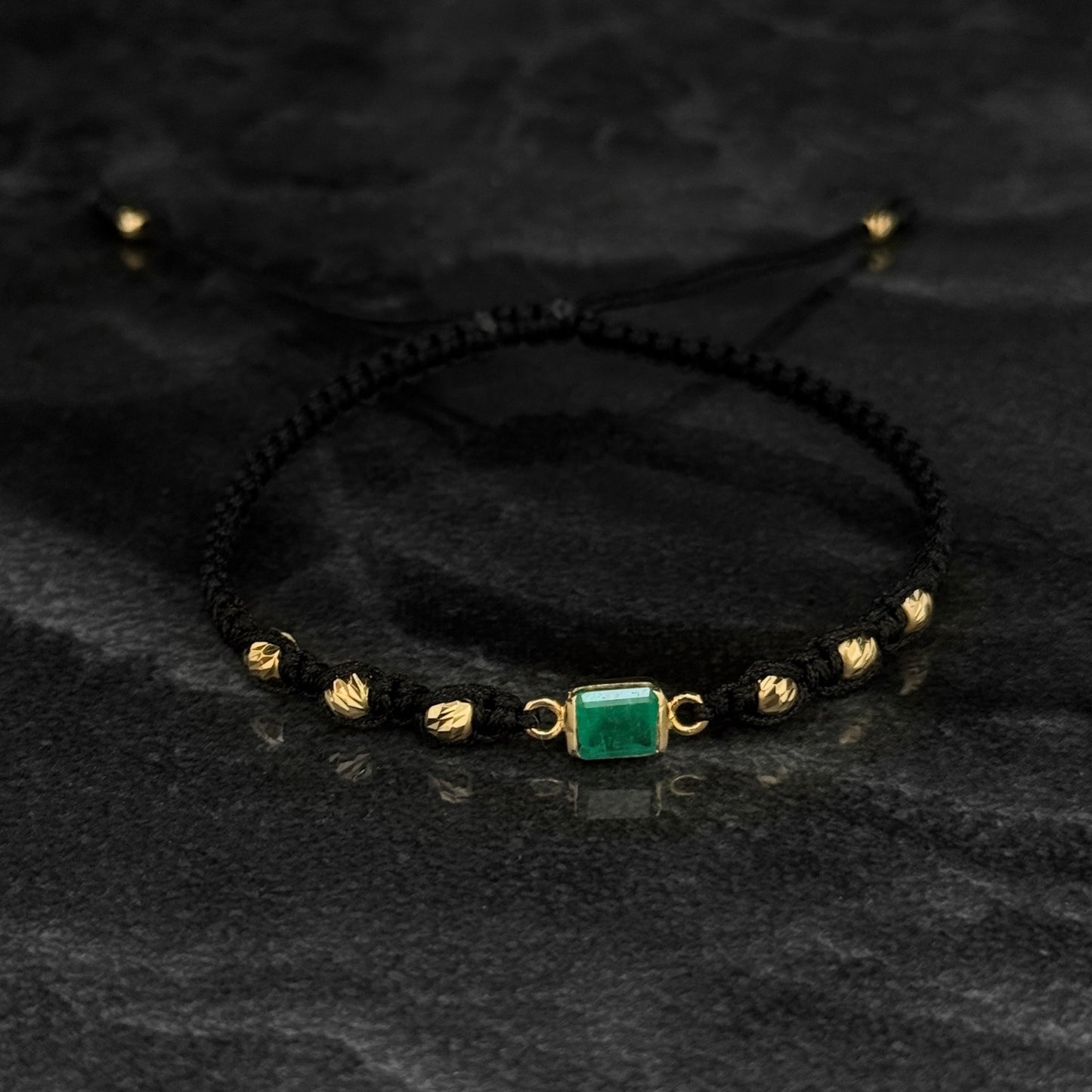Pulsera Tejida / Esmeralda Colombiana / Oro 18K