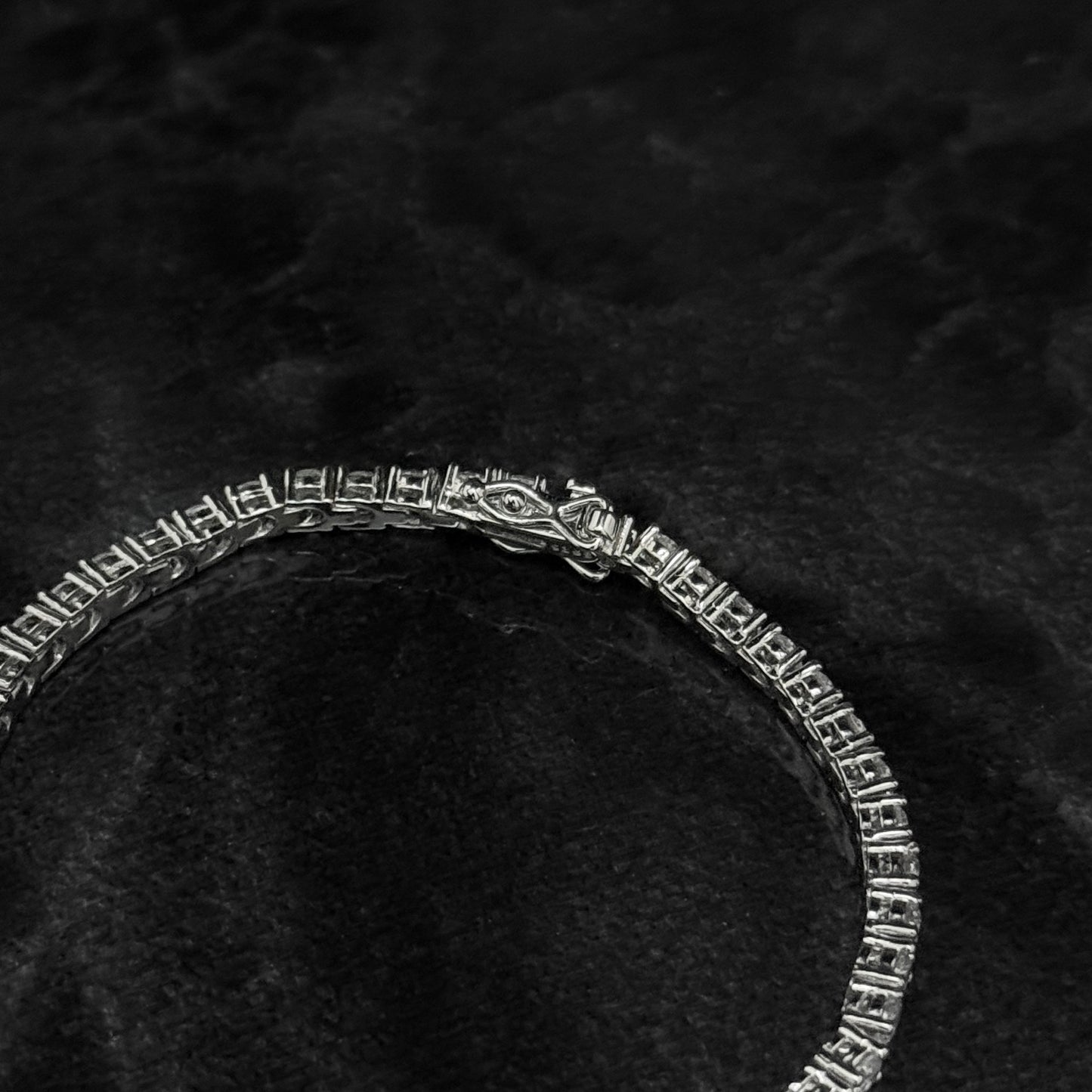 Pulsera Tenis 17.5cm x 3mm / Esmeralda Colombiana / Circones / Plata 925 (1)