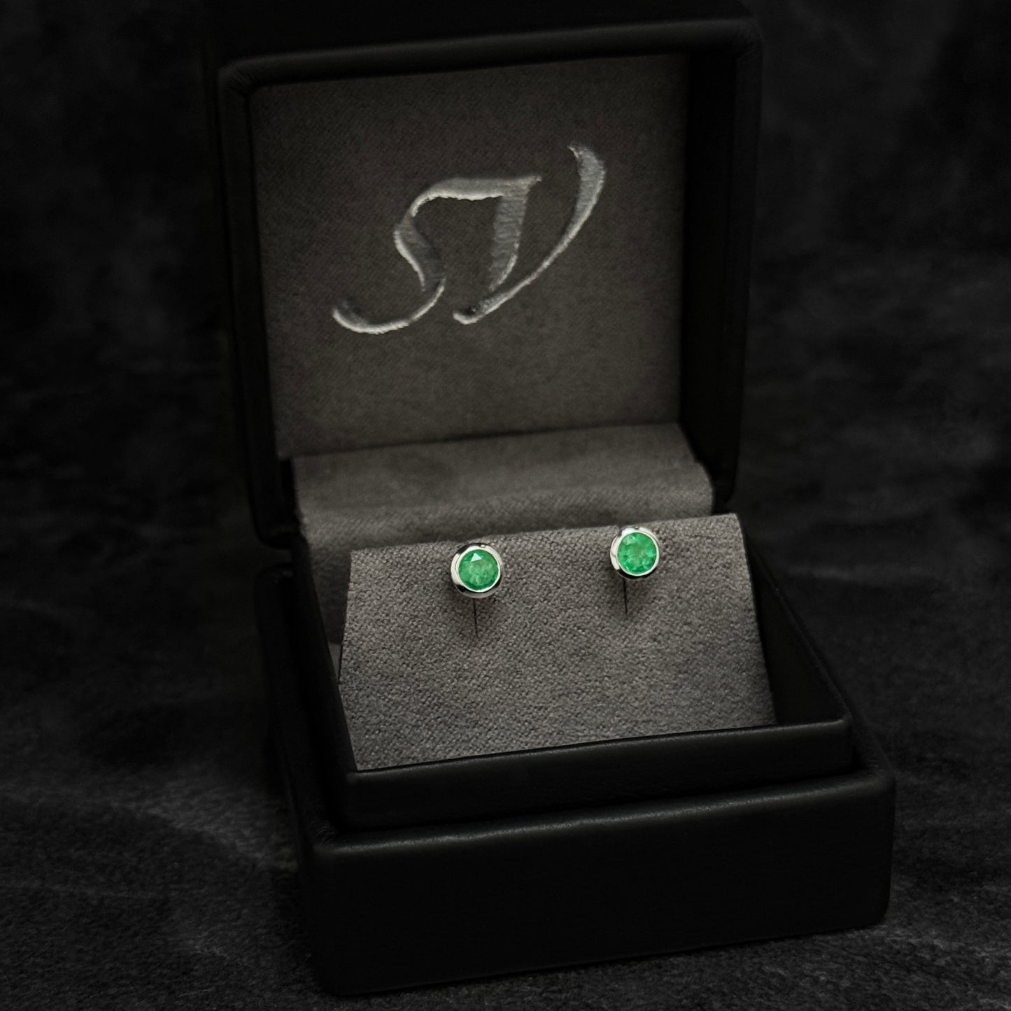 Topos de Lujo 5.4mm / Esmeraldas Colombianas / Plata 925