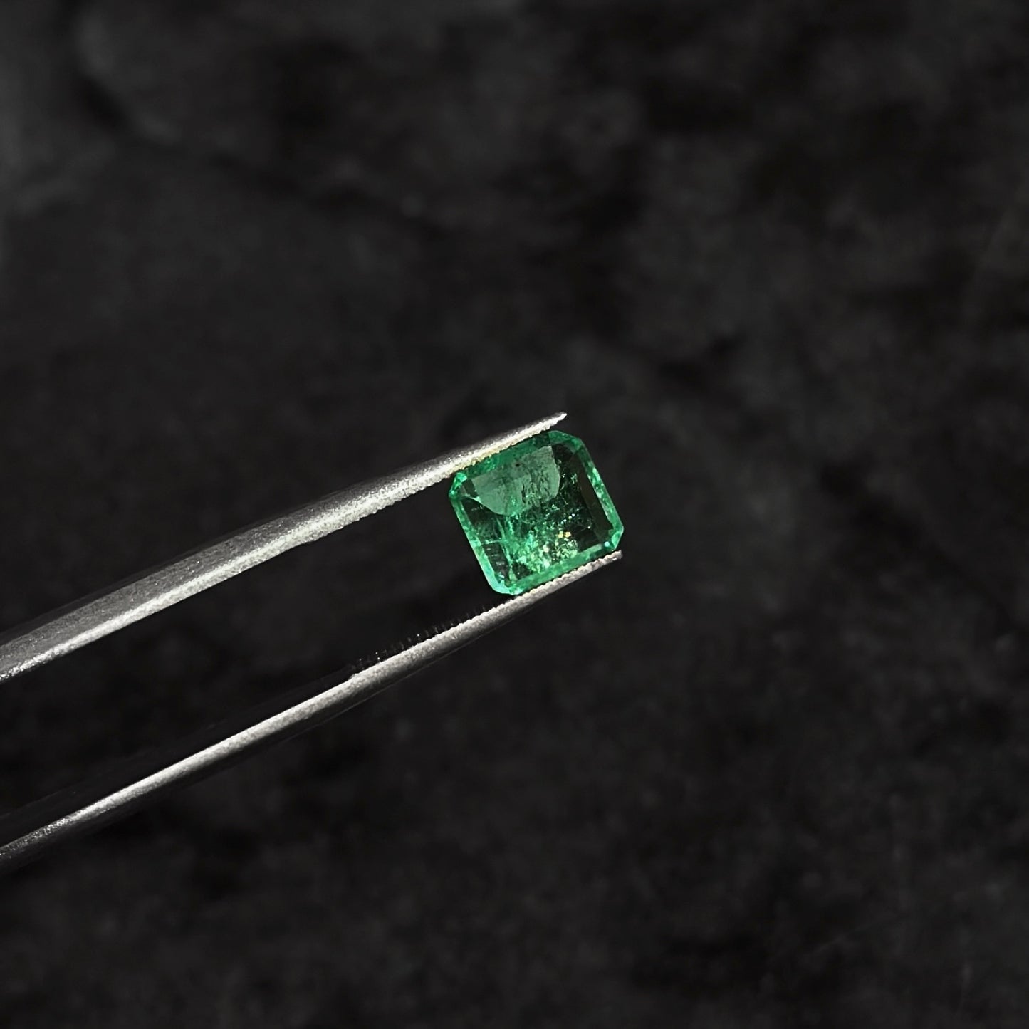 Esmeralda Certificada / 1,05ct / 6.4mm x 6.1mm x 3.9mm