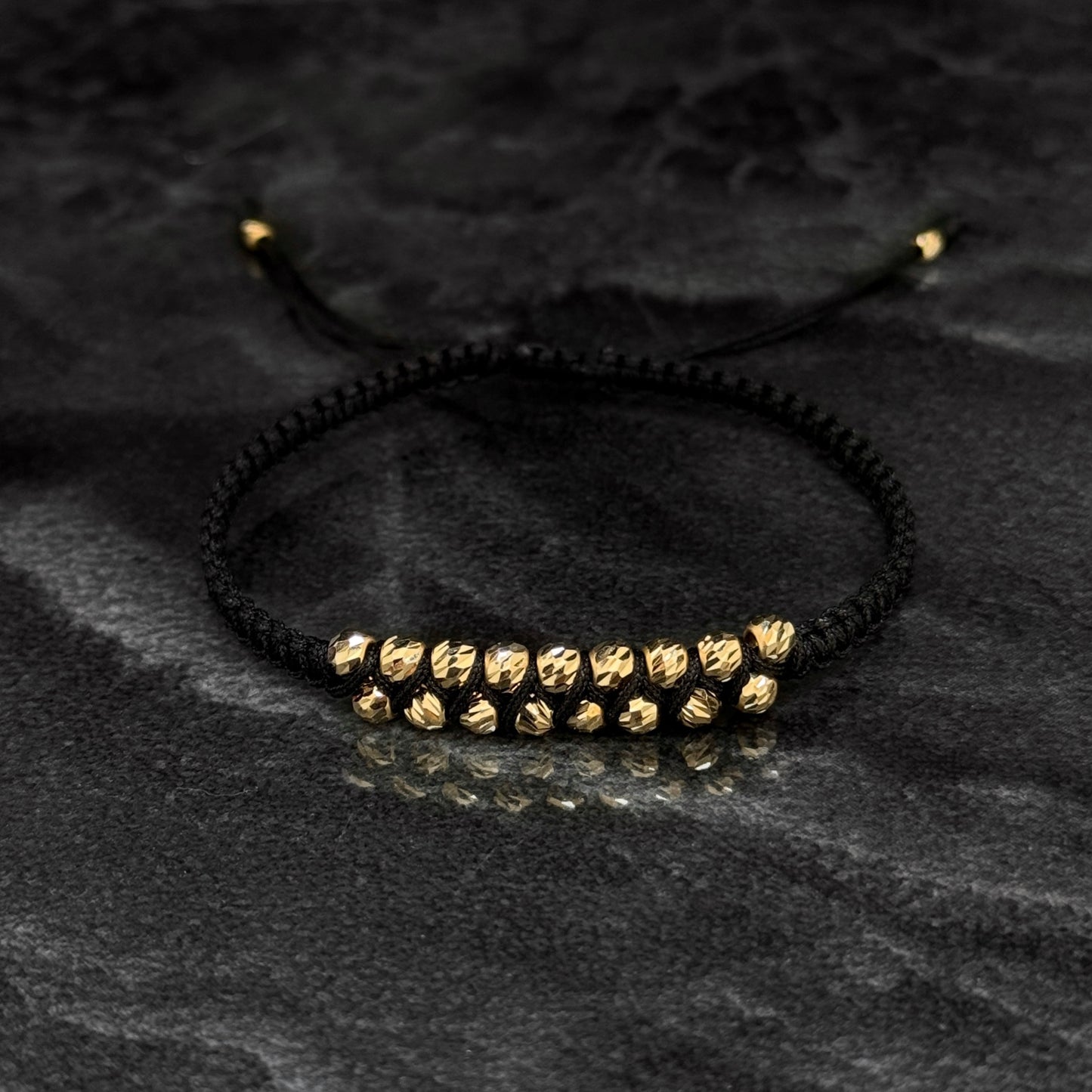 Pulsera Tejida de Lujo / Balines Oro 18K