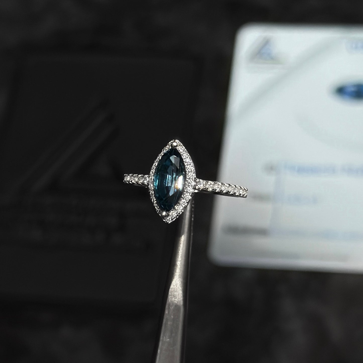 Anillo de Lujo #6 / Topacio Natural / Plata 925
