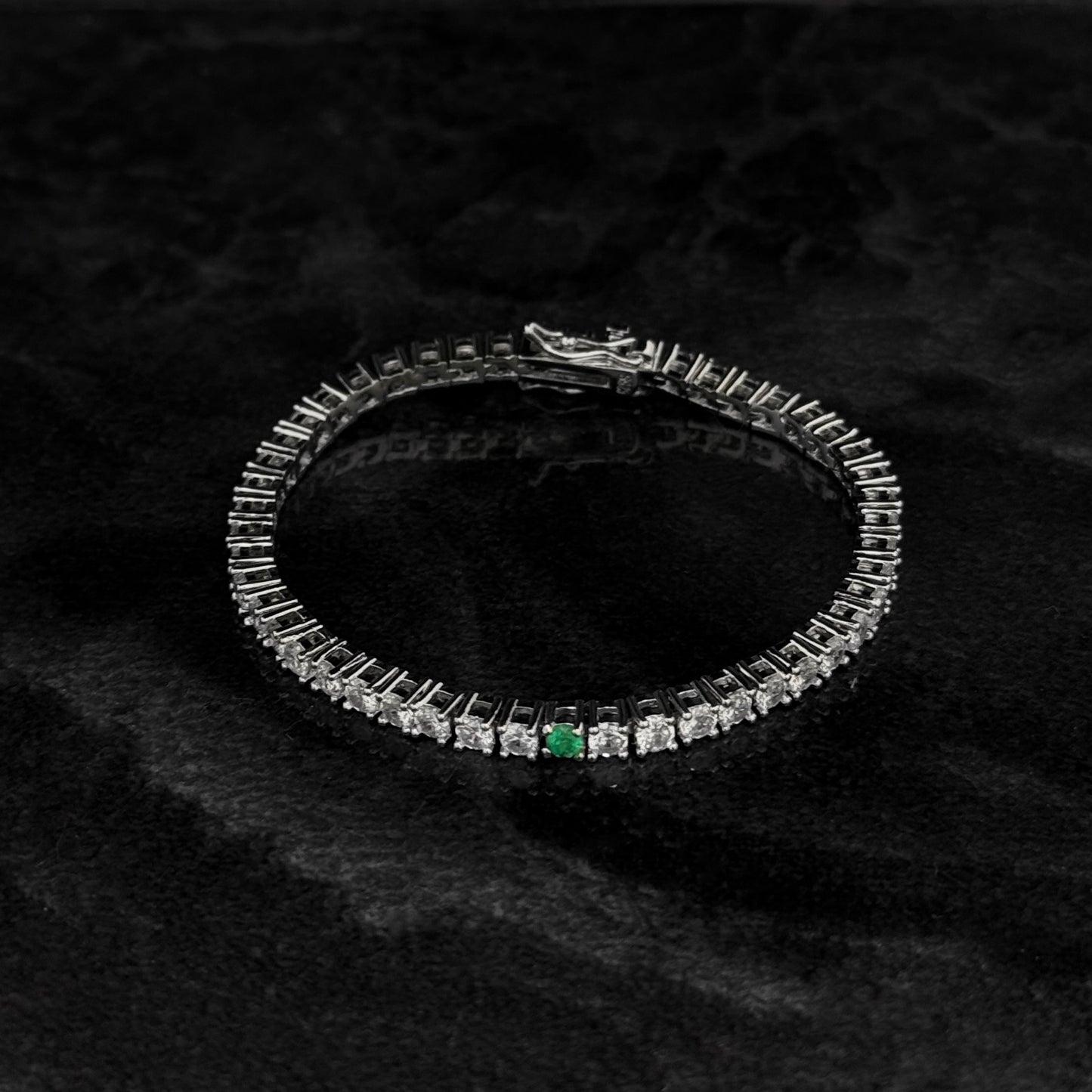 Pulsera Tenis 16cm x 3mm / Esmeralda Colombiana / Circones / Plata 925