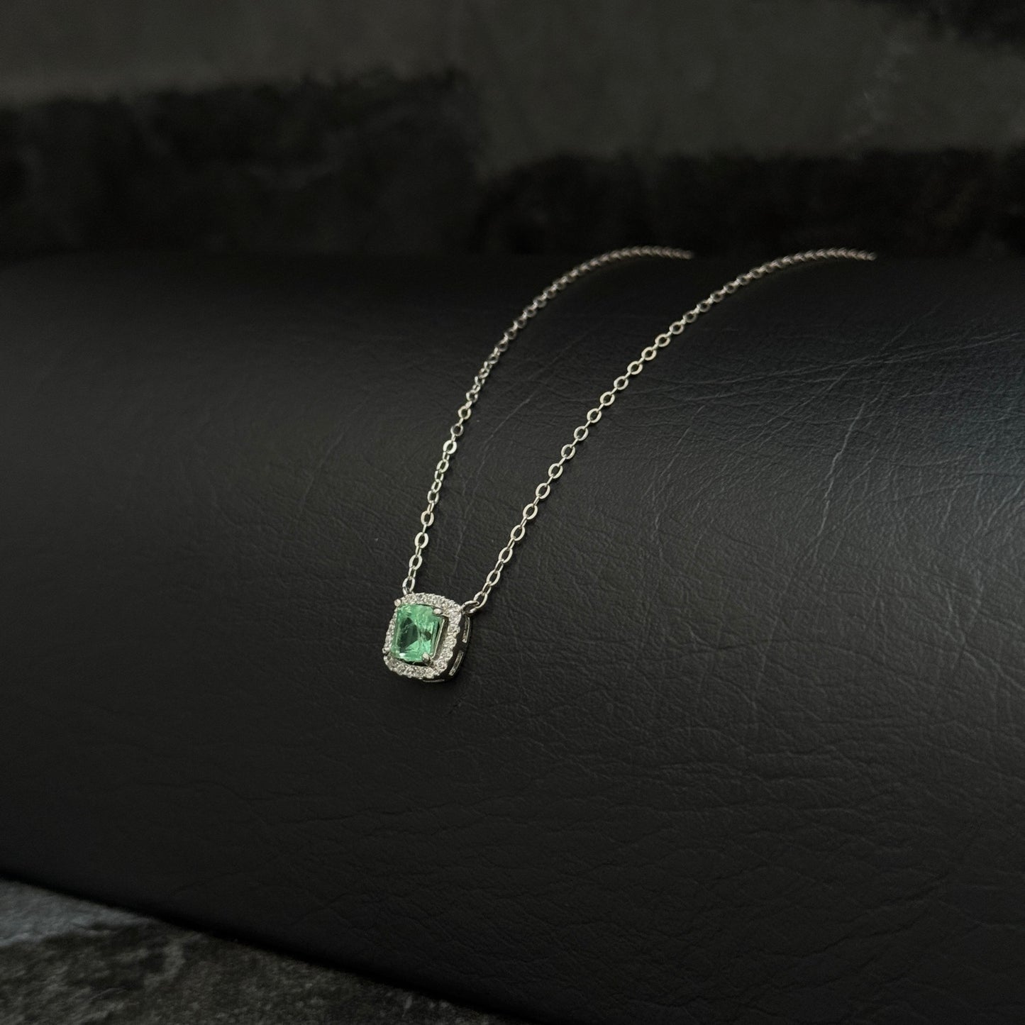 Cadena Ajustable / Dije Esmeralda / Plata 925