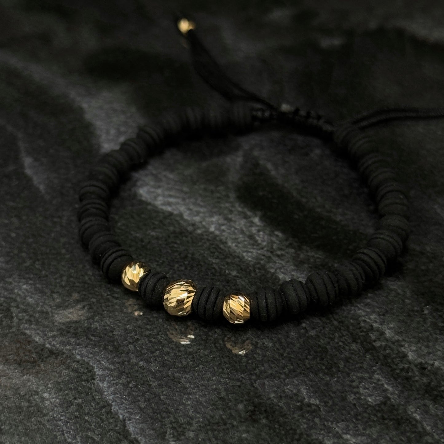 Pulsera Tejida / Balines Oro 18K